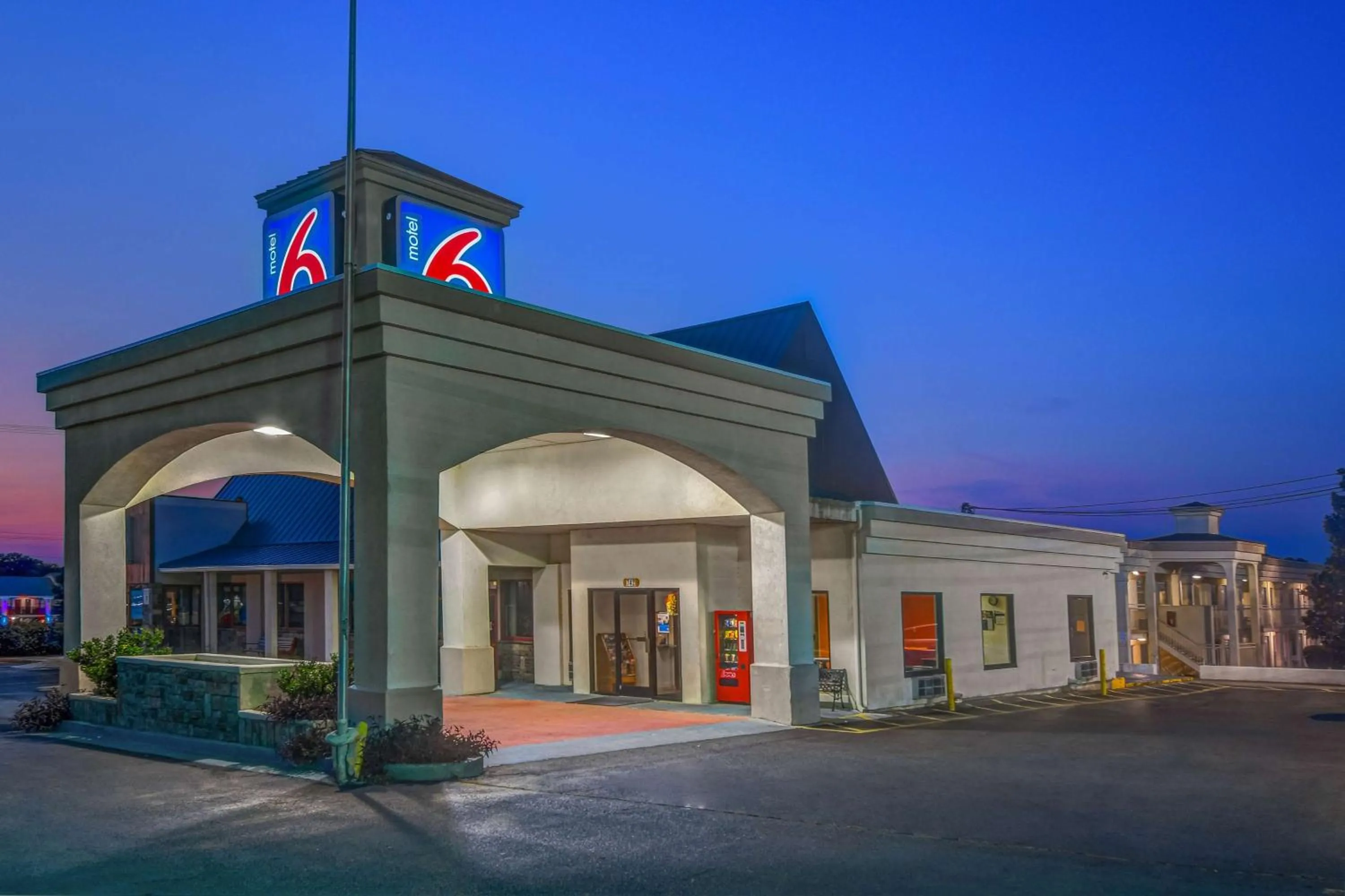 Property building in Motel 6-Calhoun, GA
