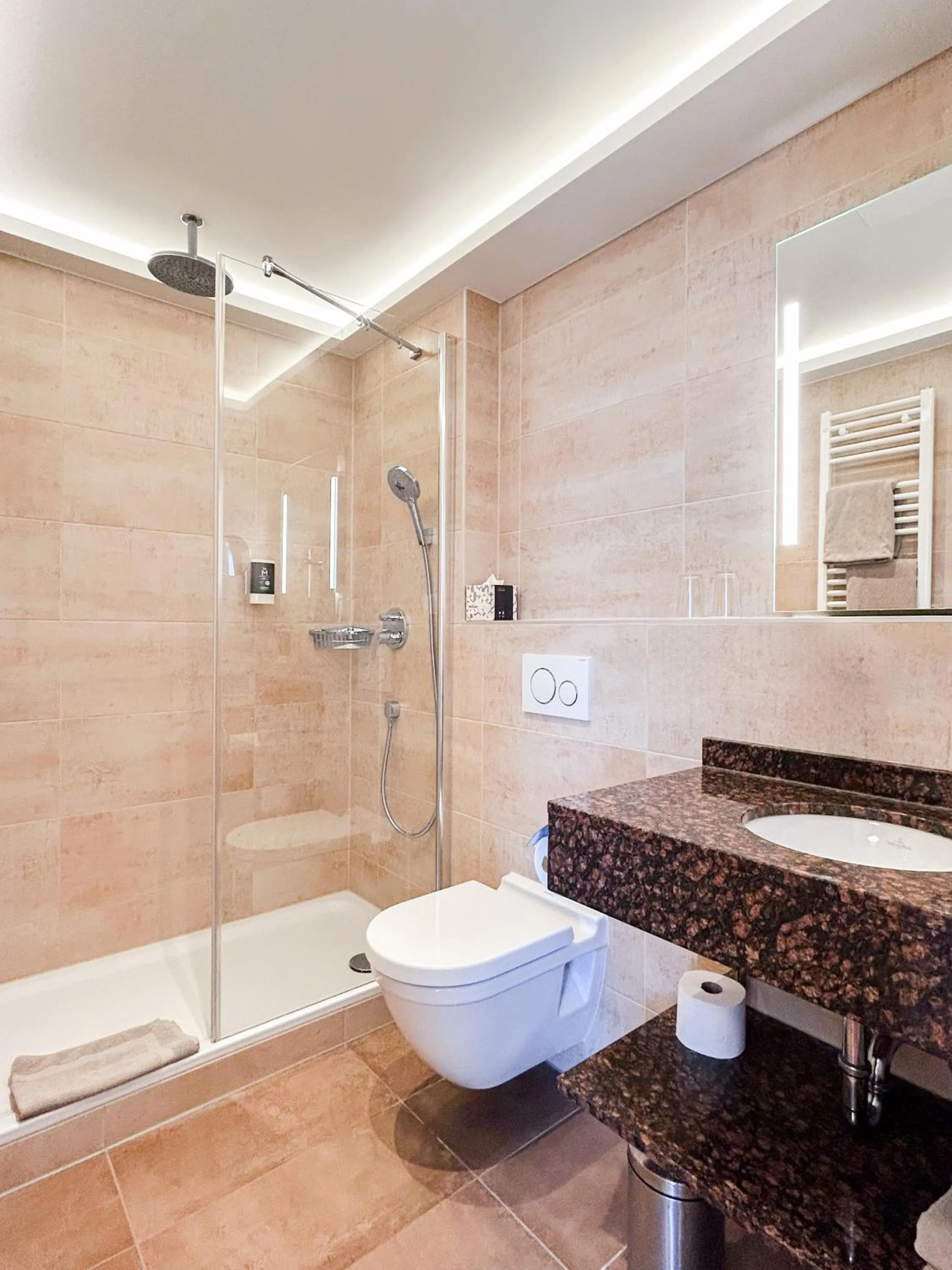 Hotel Kriemhild am Hirschgarten