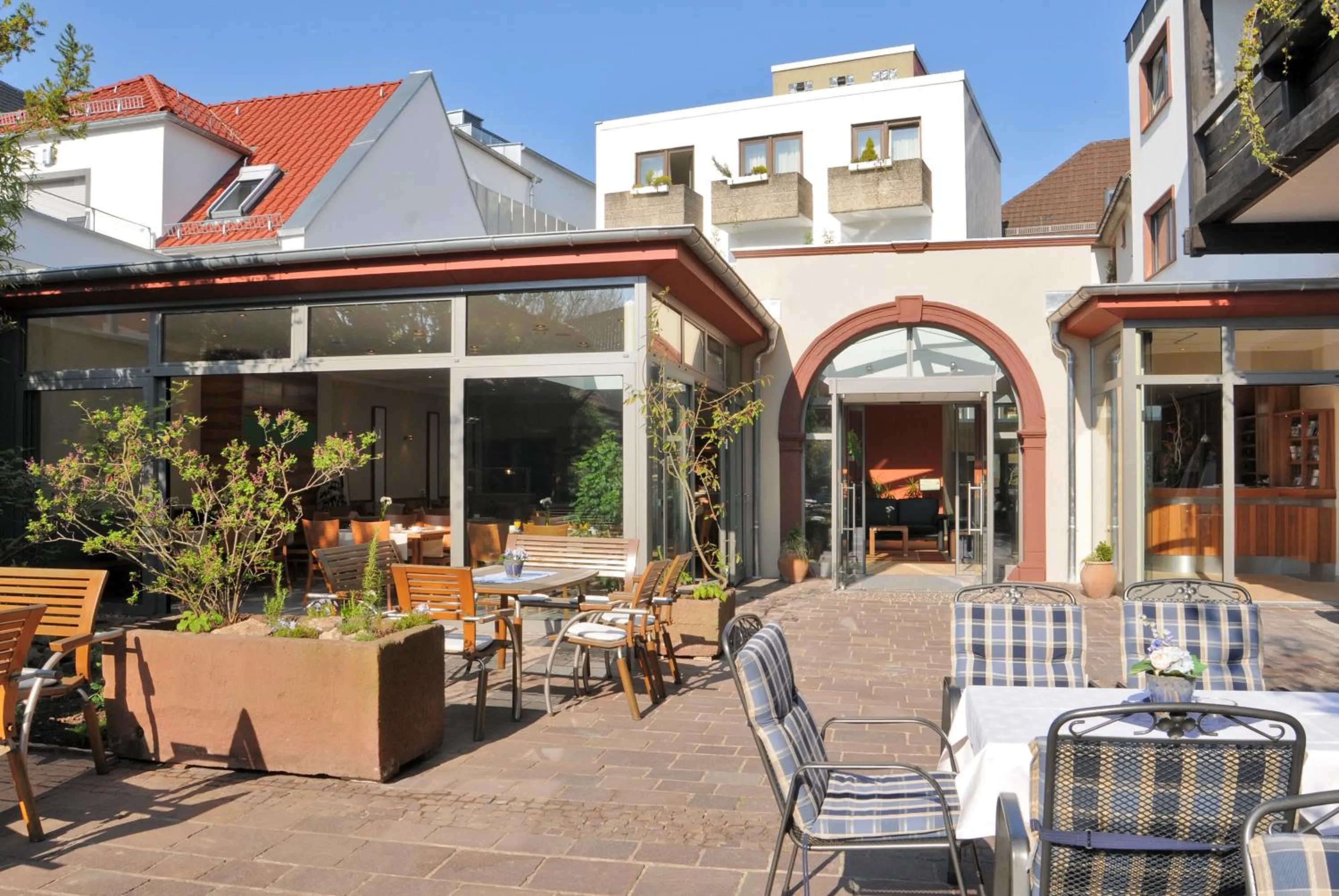 Patio in Hotel & Weinhaus Anker