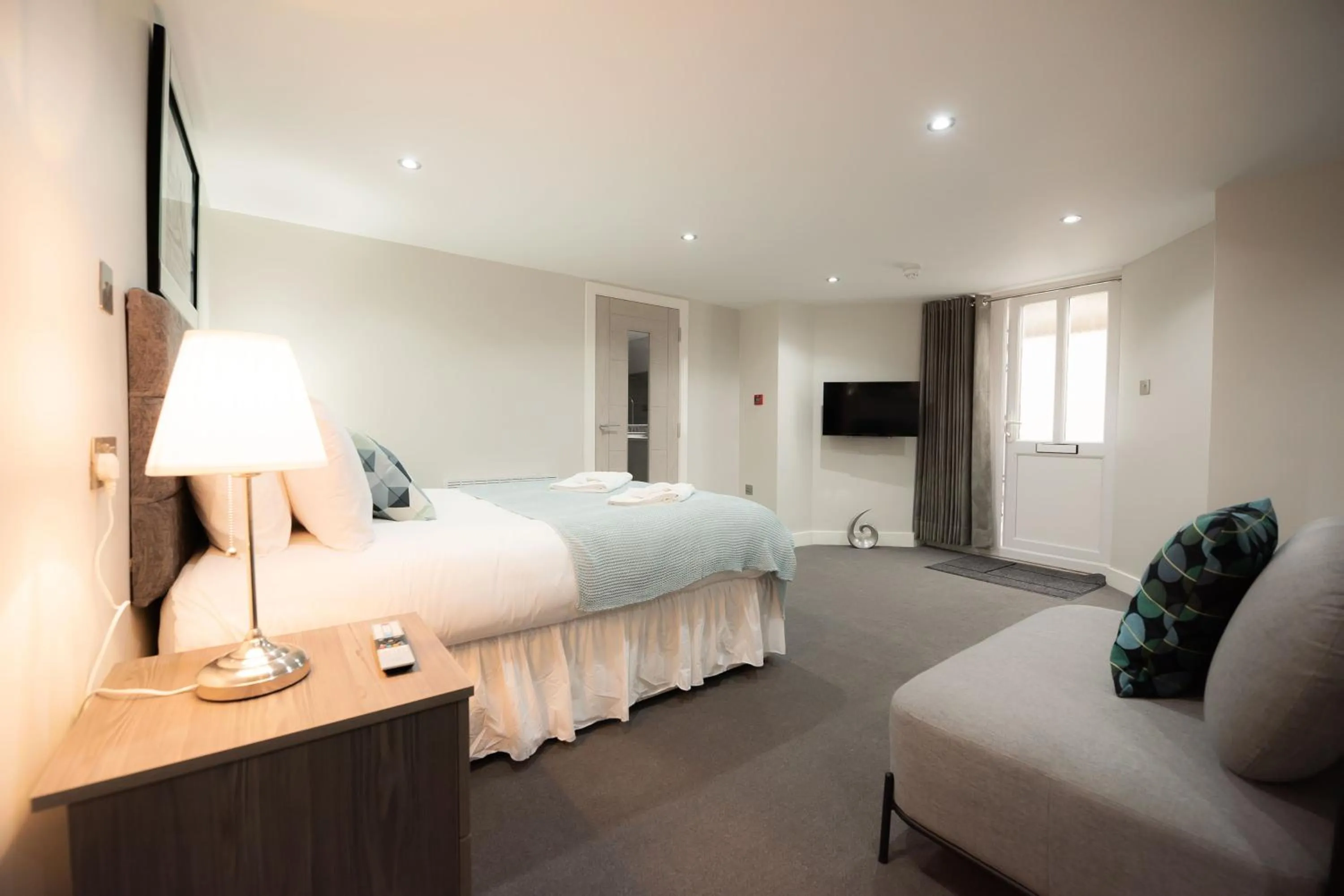 Bedroom, Bed in Laurel House