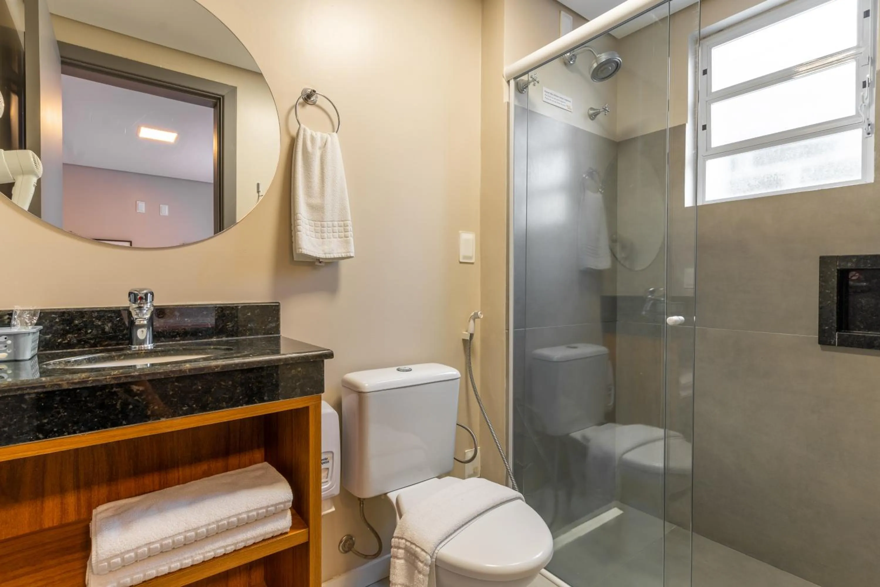 Shower in Bossa Jurerê Hotel