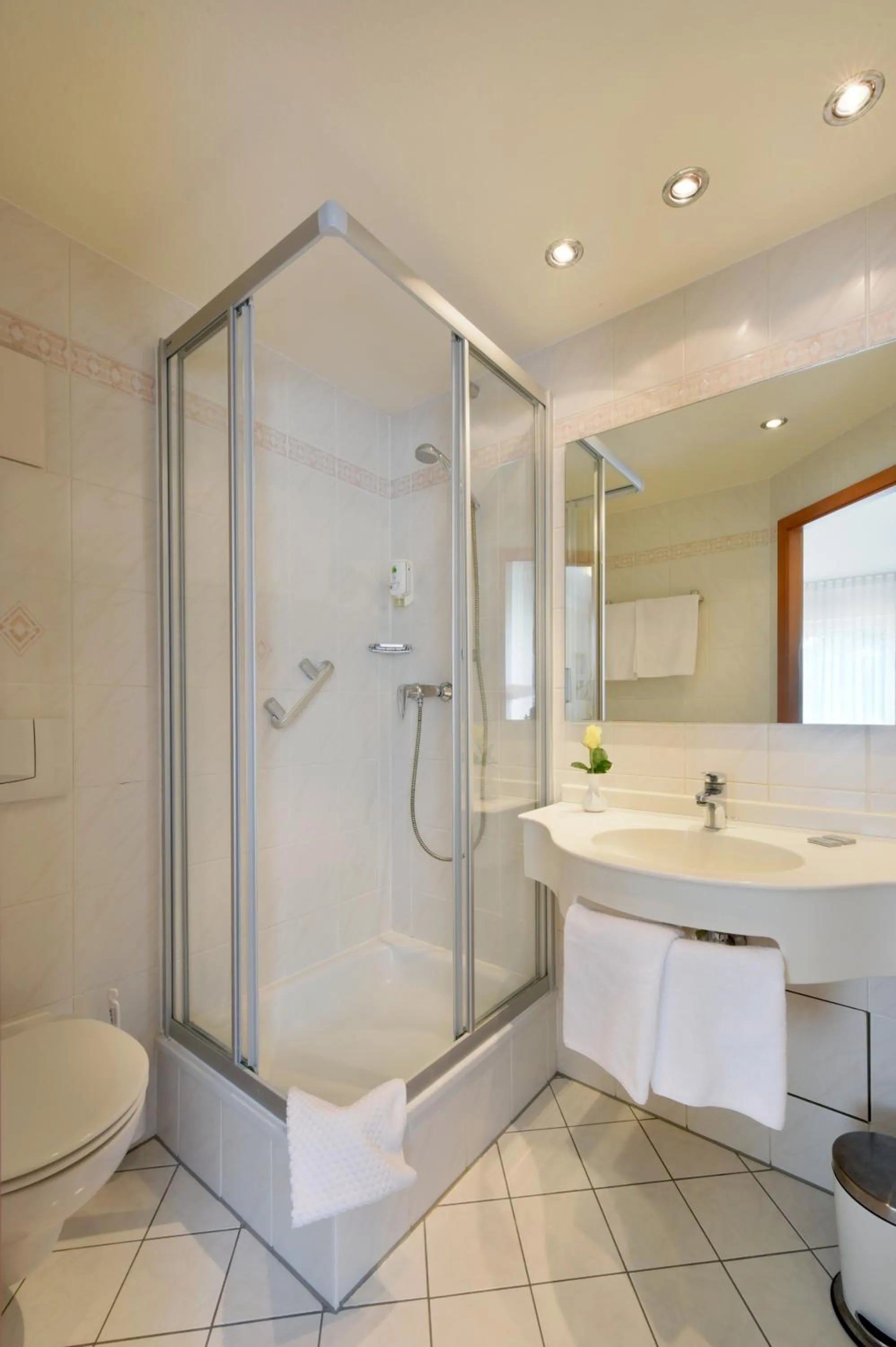 Bathroom in Hotel Säntis