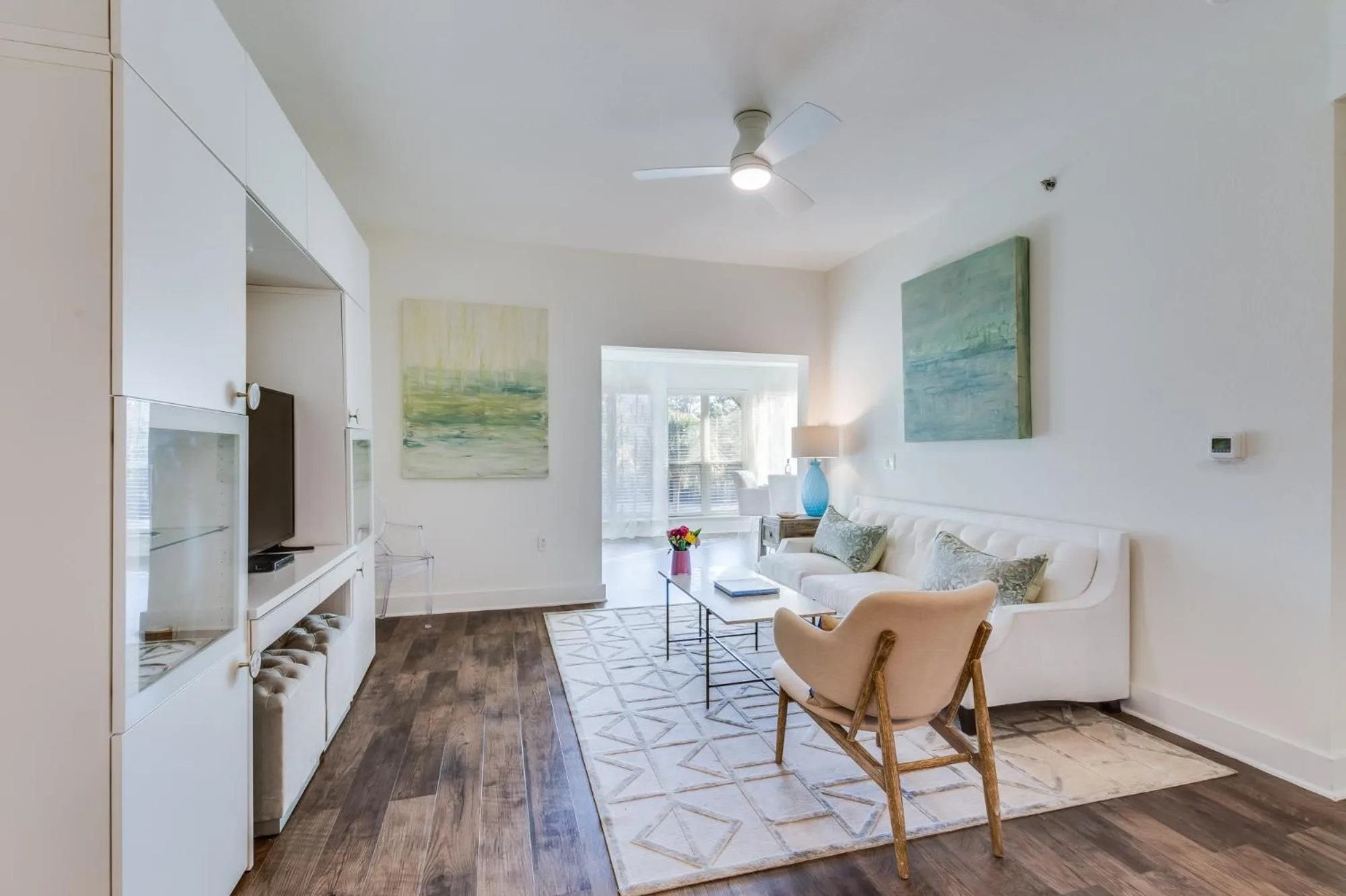 TV and multimedia in One Club Gulf Shores