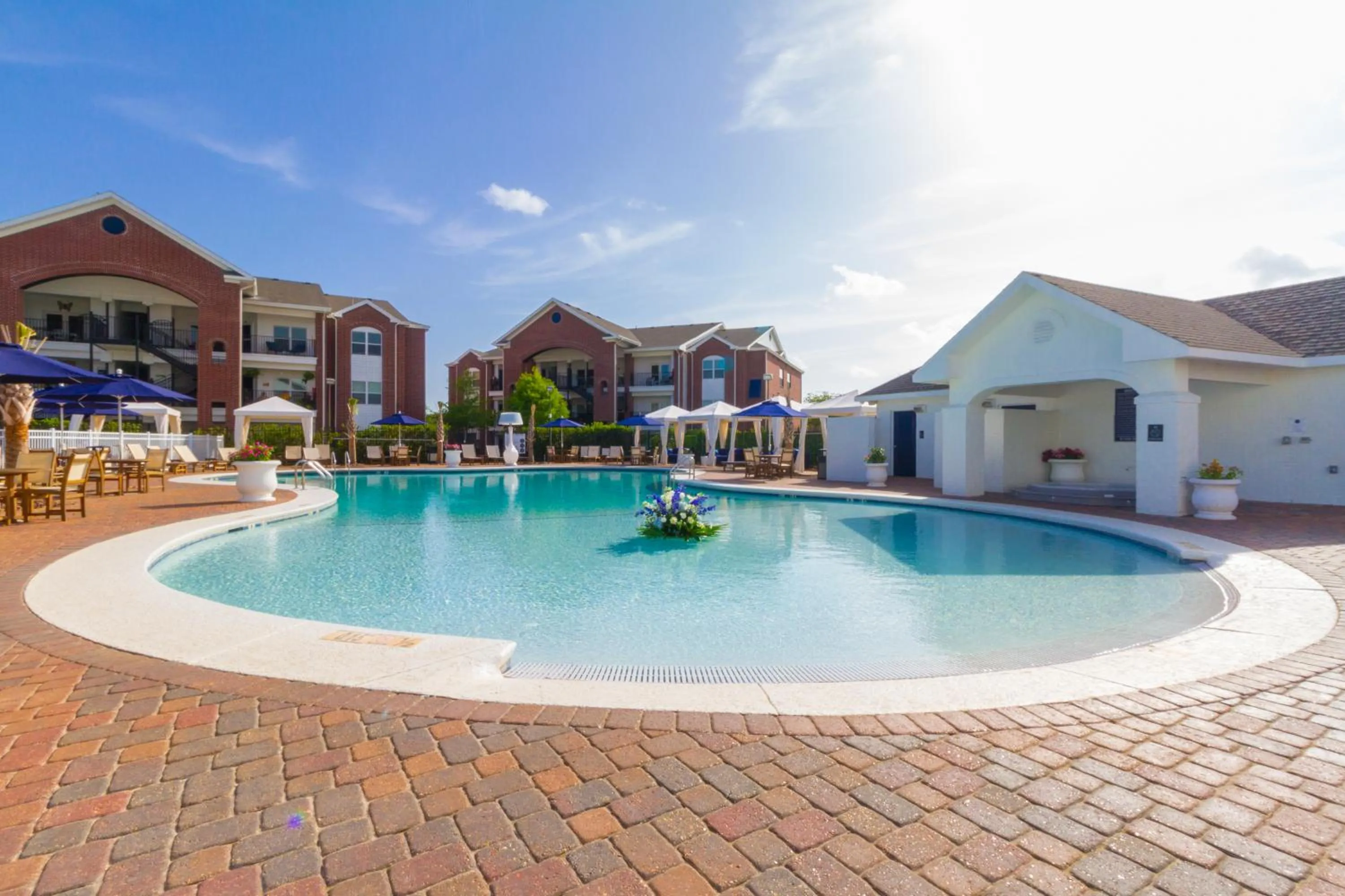 Property building in One Club Gulf Shores