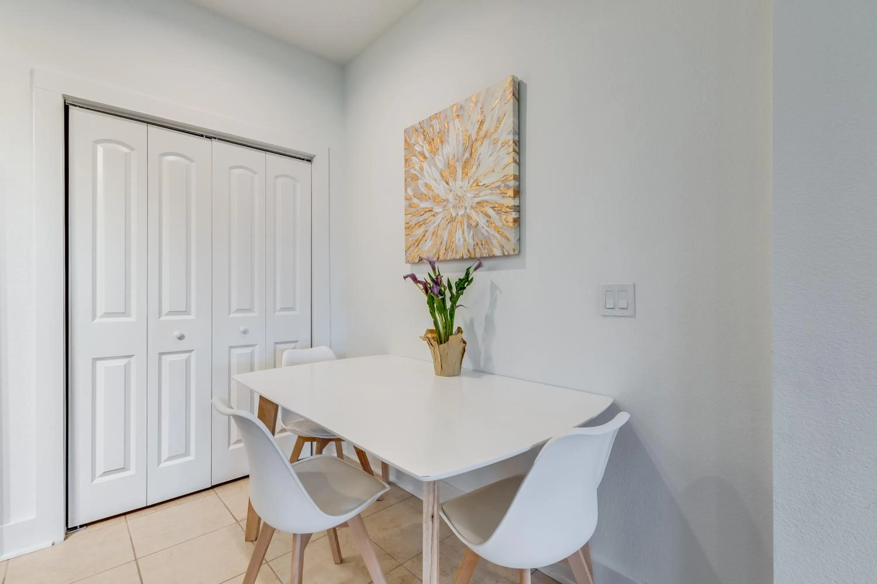 Living room in One Club Gulf Shores