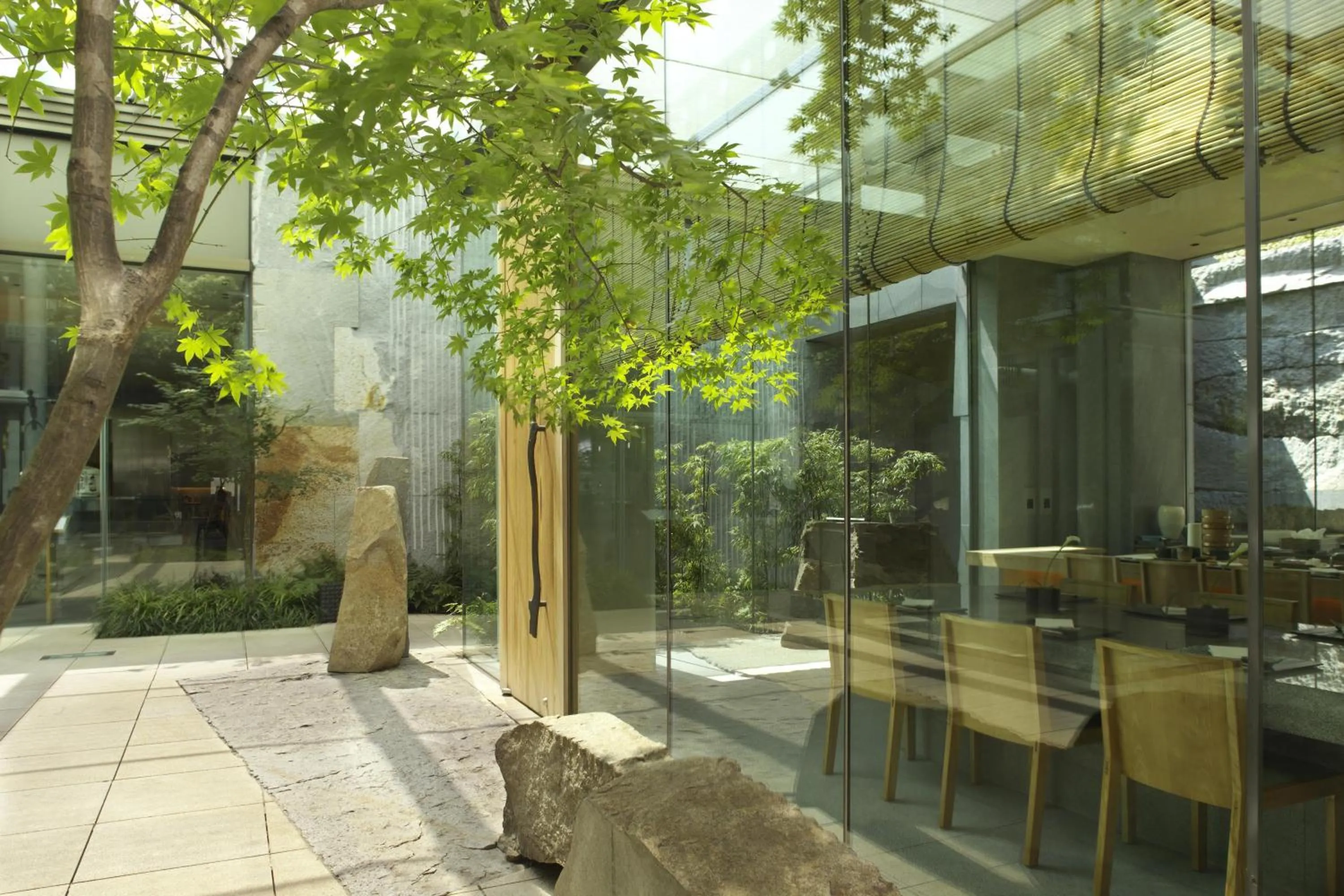 Restaurant/places to eat in Grand Hyatt Tokyo