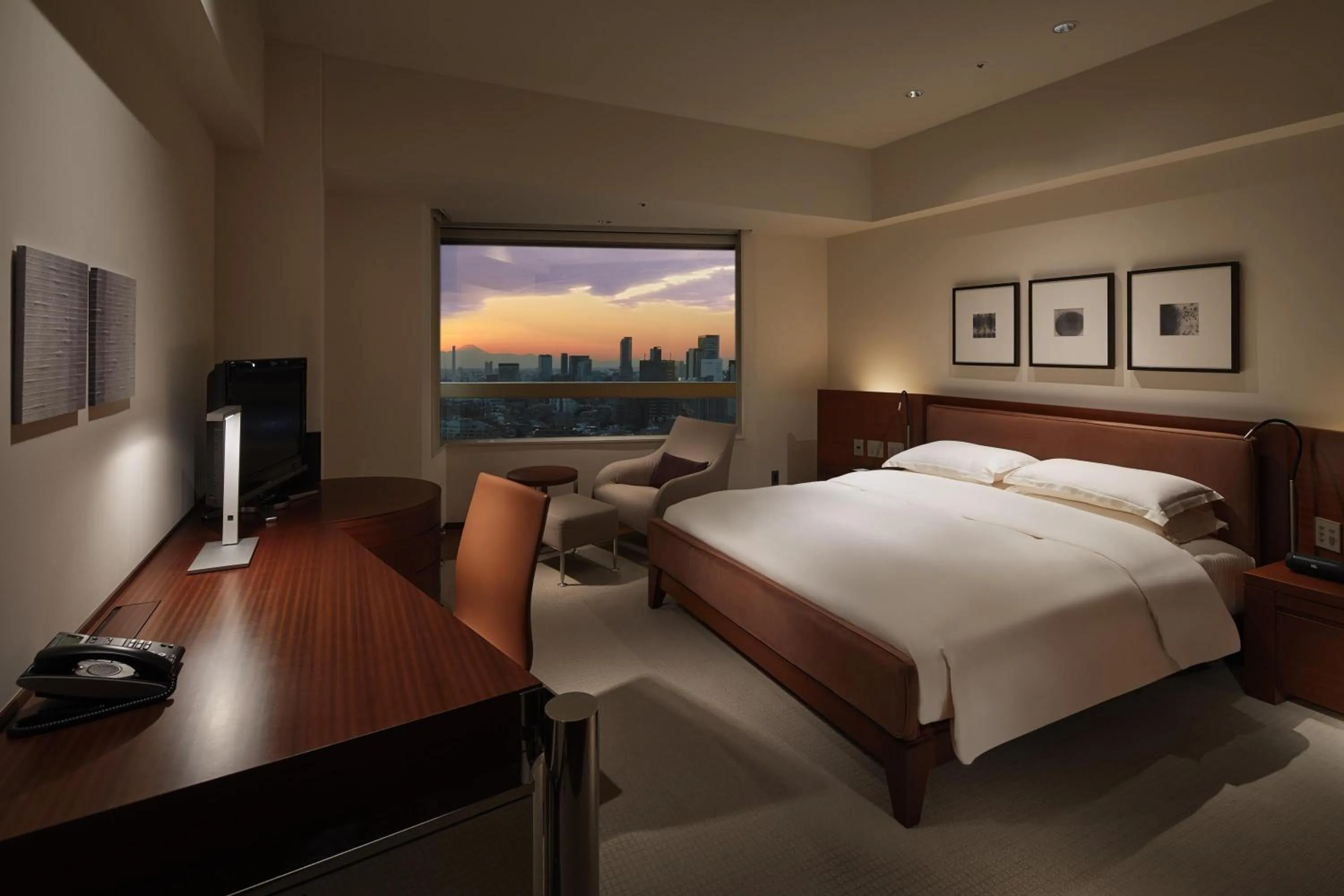 King Room with City View in Grand Hyatt Tokyo