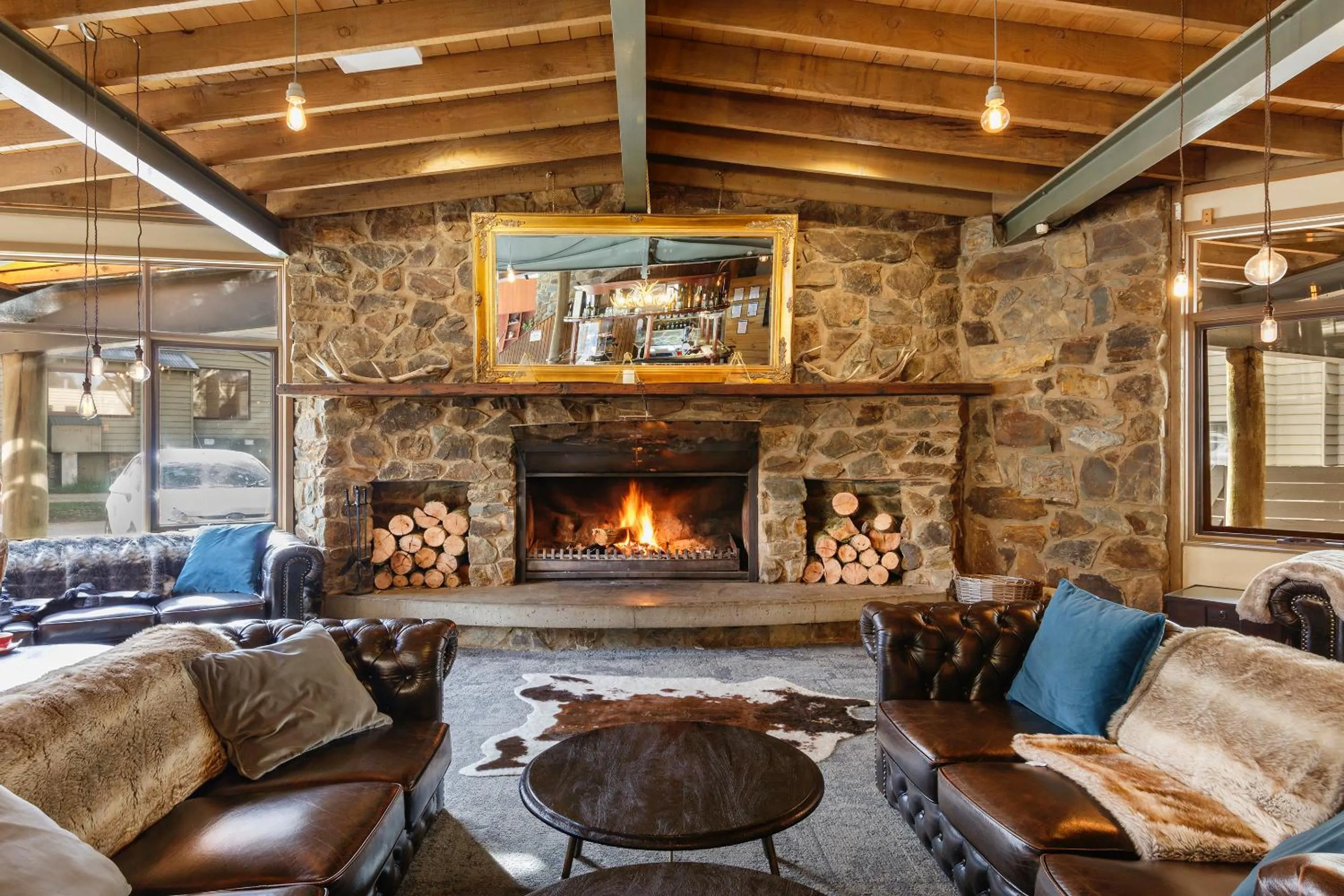 Lounge or bar in Club Wyndham Dinner Plain, Trademark Collection by Wyndham