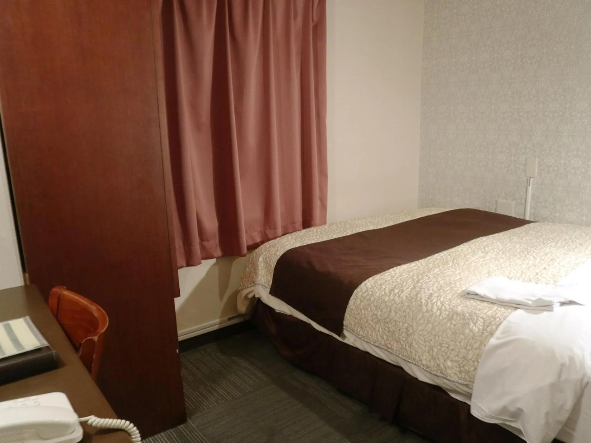 Photo of the whole room in Hamamatsu Station Hotel