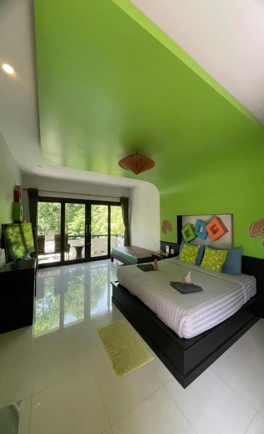 Photo of the whole room, Bed in AC 2 Resort