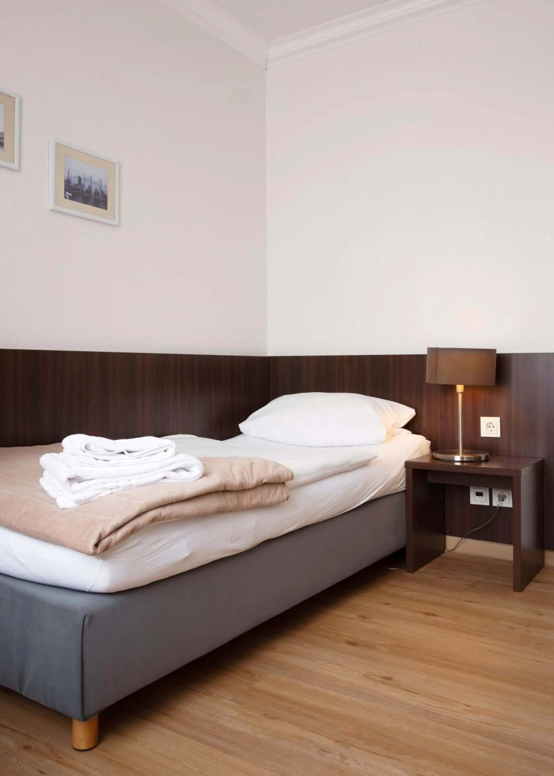 Photo of the whole room, Bed in Hotel Mercedes City