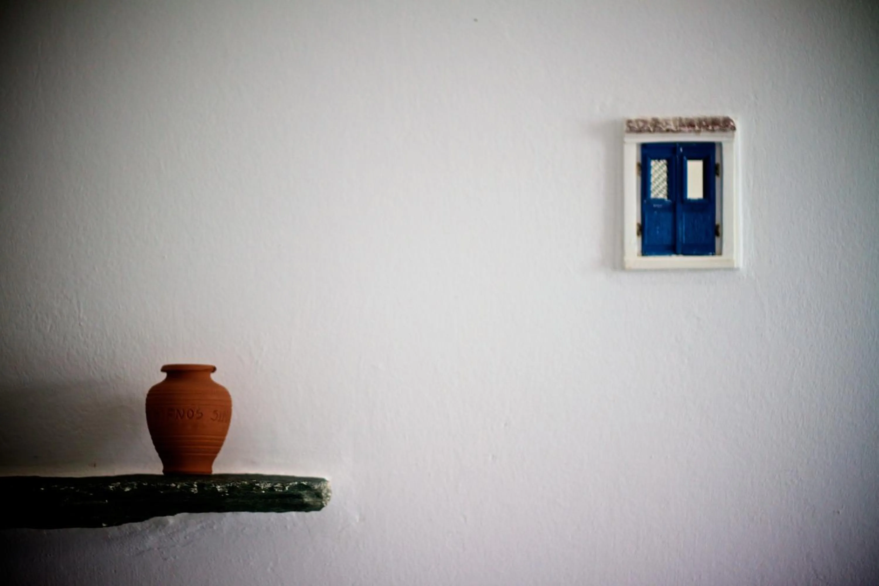 Decorative detail in Platys Gialos Hotel Sifnos