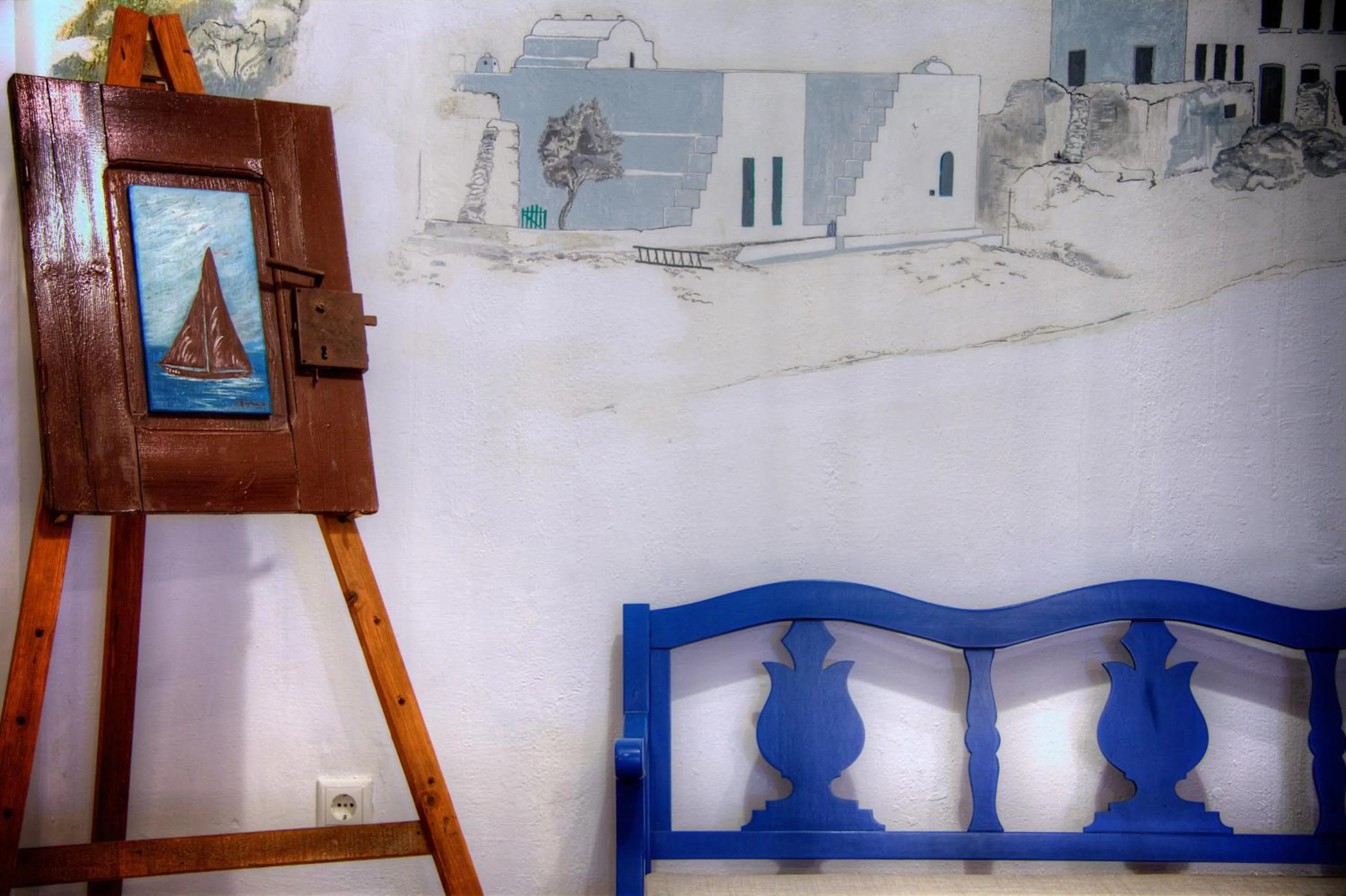 Decorative detail in Platys Gialos Hotel Sifnos