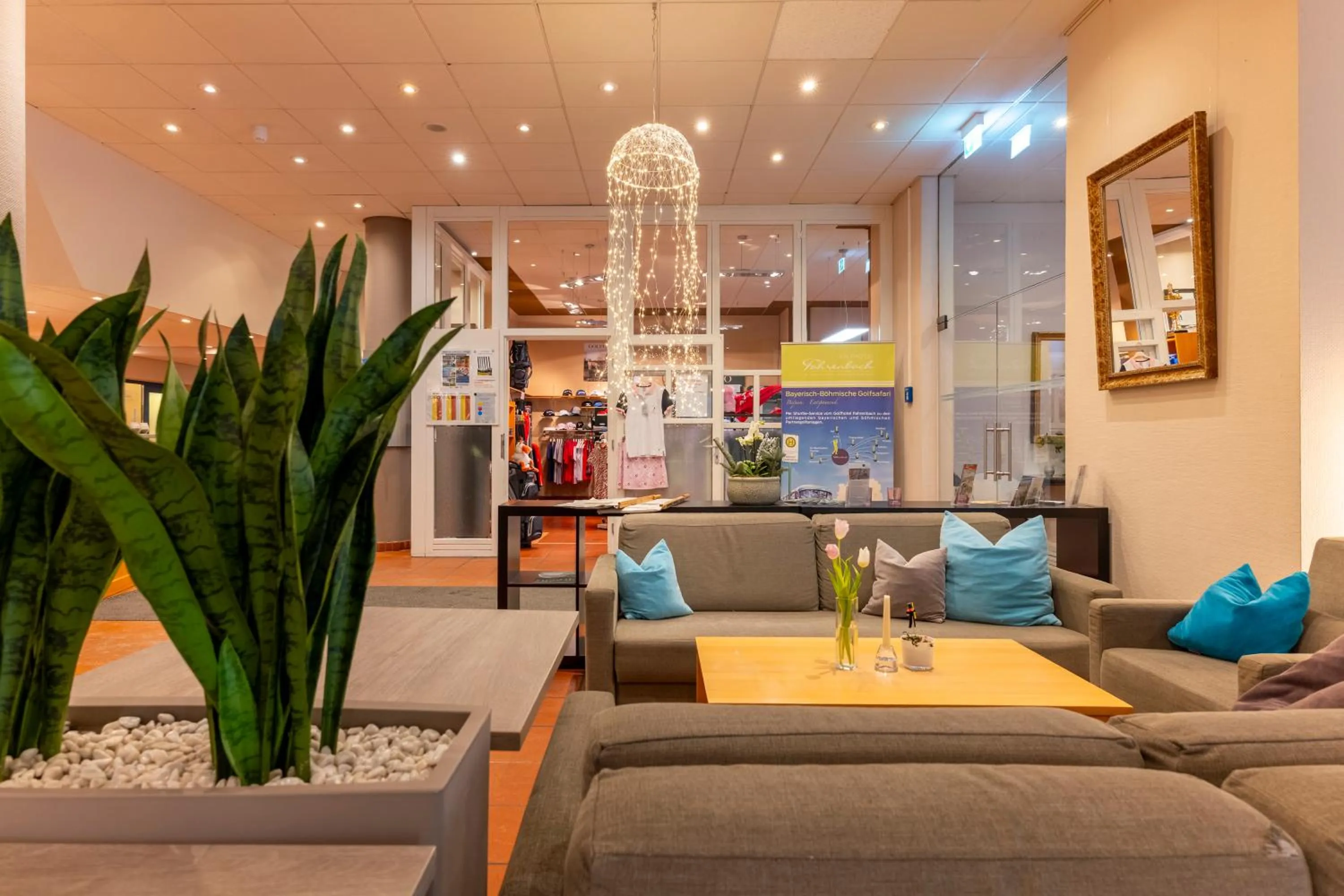 Lobby or reception in Golfhotel Fahrenbach