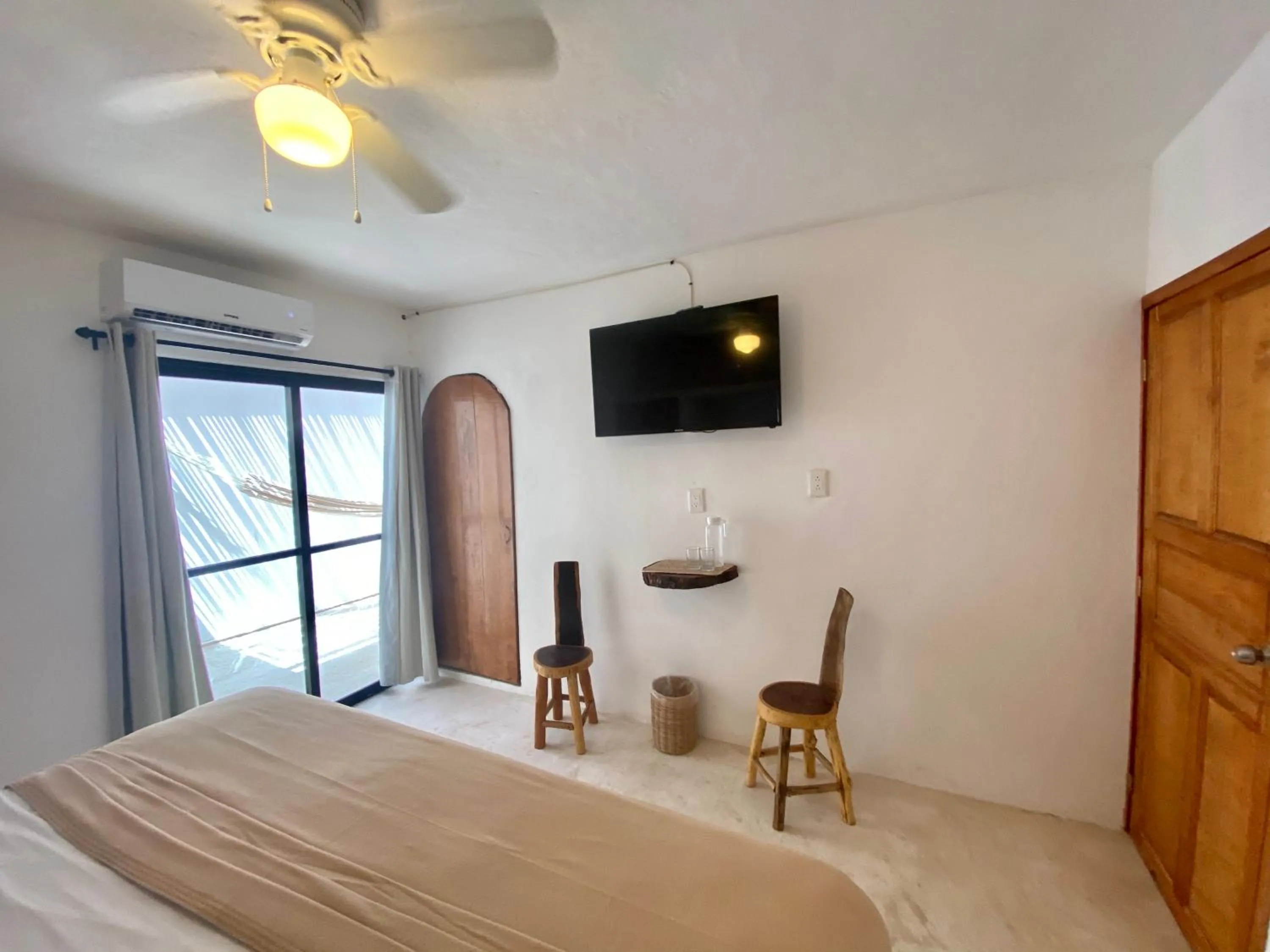 TV and multimedia, Bed in MIO Cancún Hotel Boutique