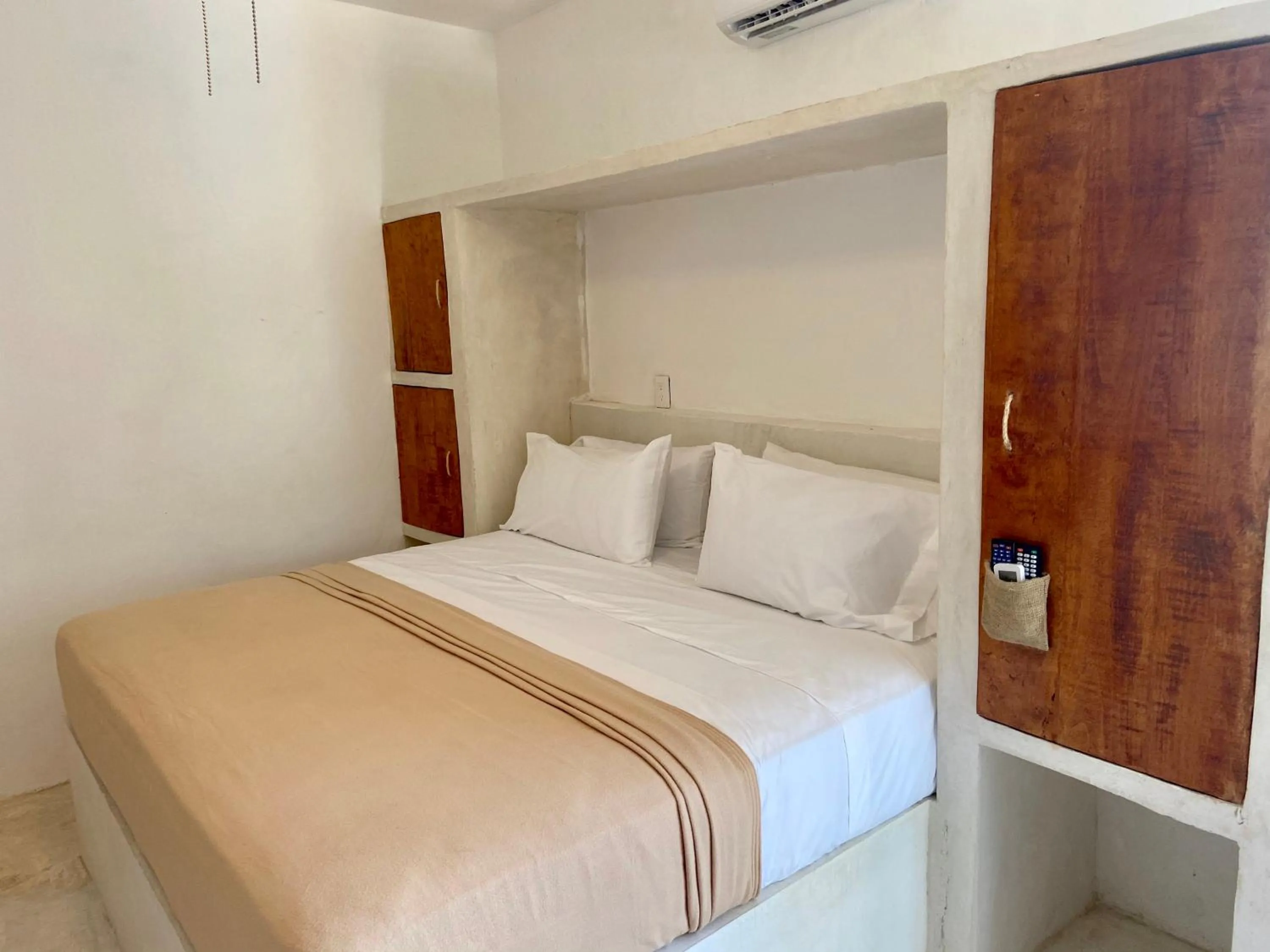 Bedroom, Bed in MIO Cancún Hotel Boutique