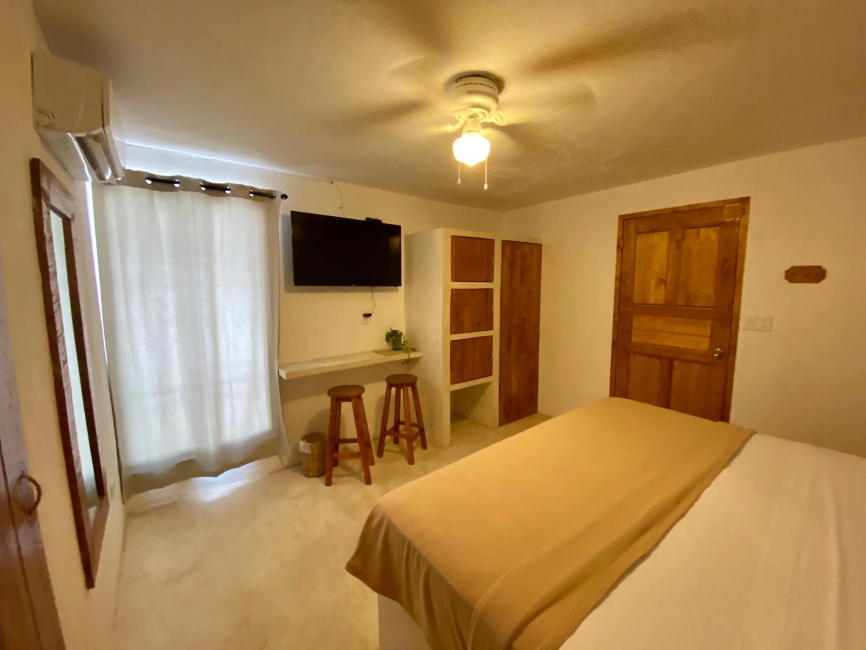 TV and multimedia, Bed in MIO Cancún Hotel Boutique