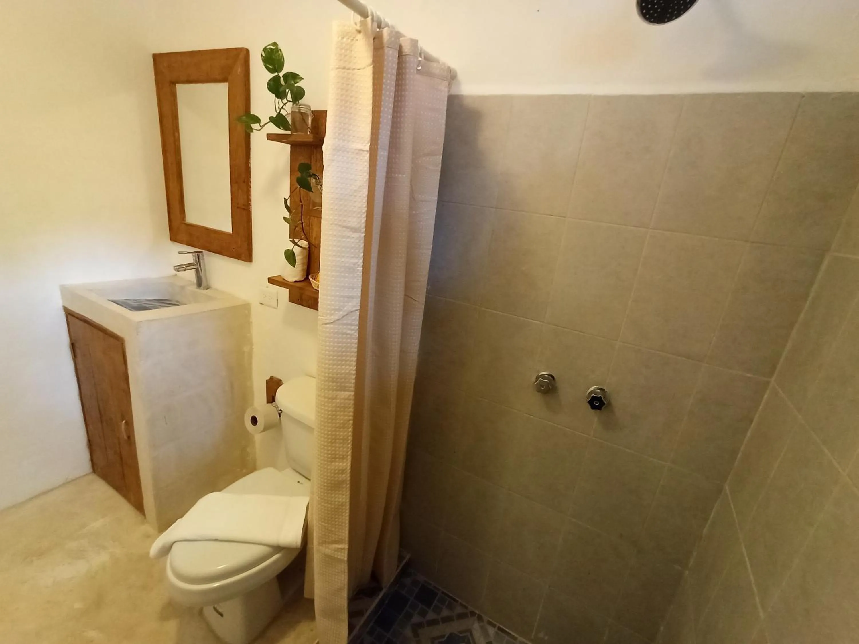 Bathroom in MIO Cancún Hotel Boutique
