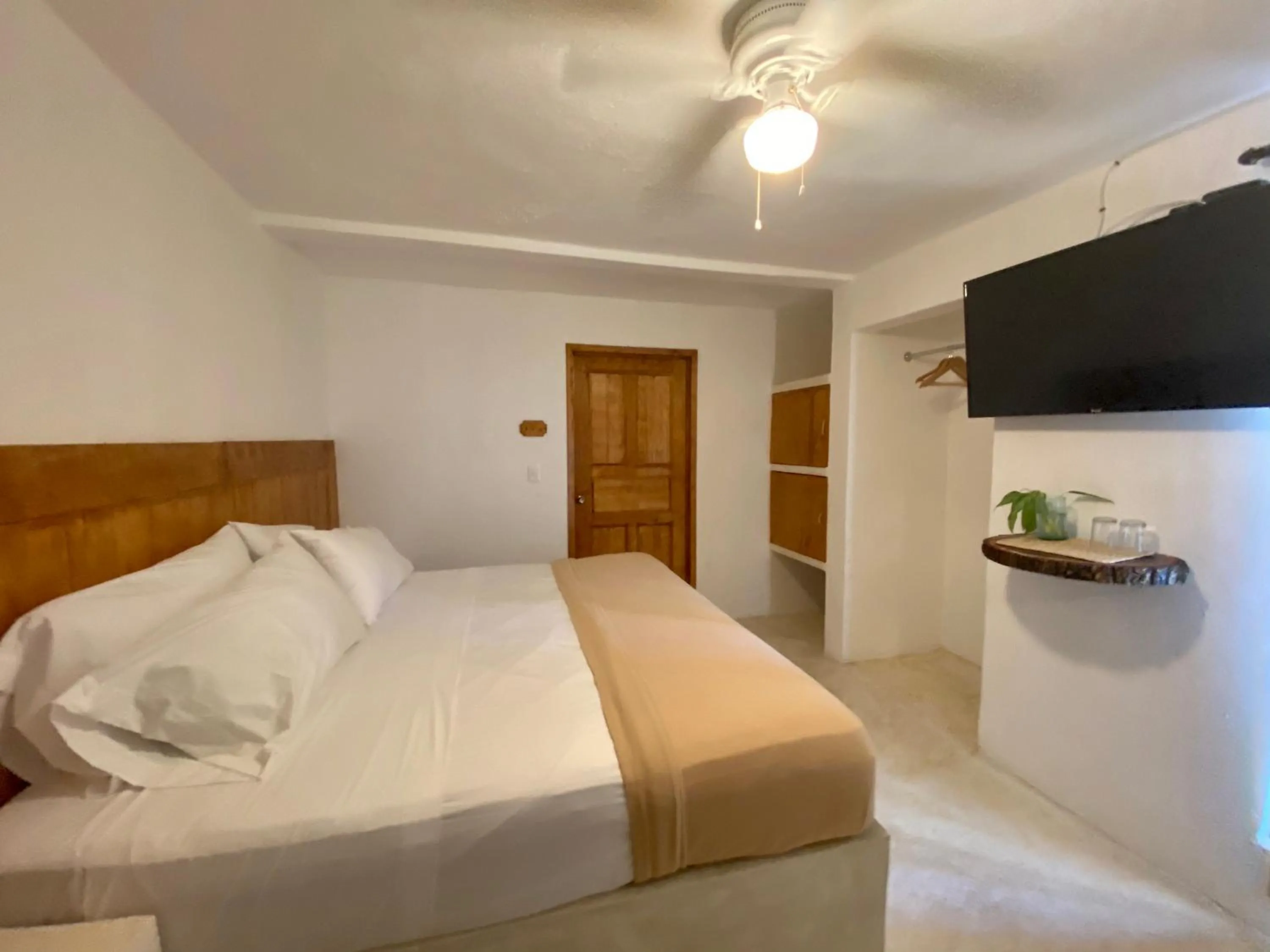 Bedroom, Bed in MIO Cancún Hotel Boutique