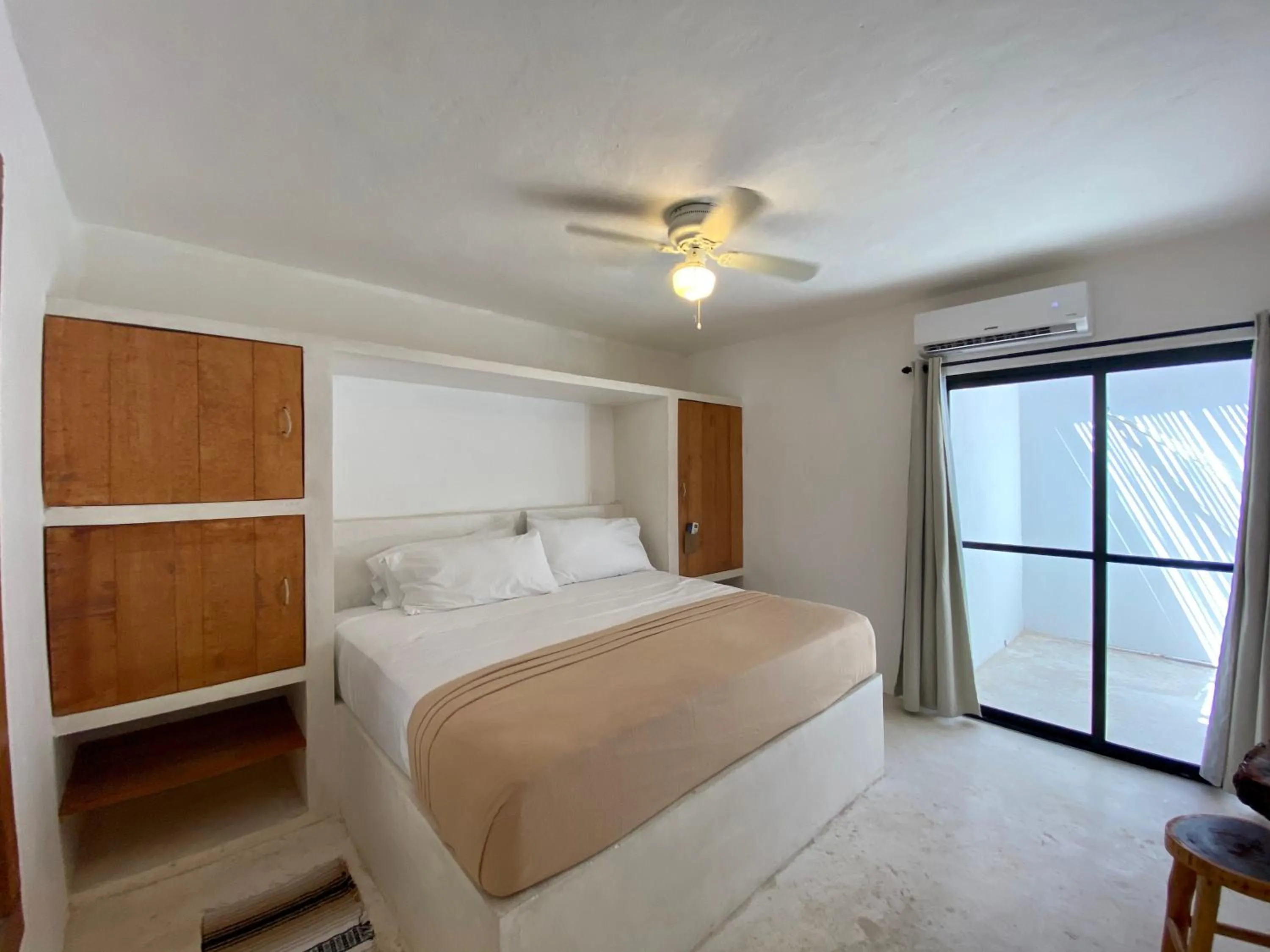 Bedroom, Bed in MIO Cancún Hotel Boutique