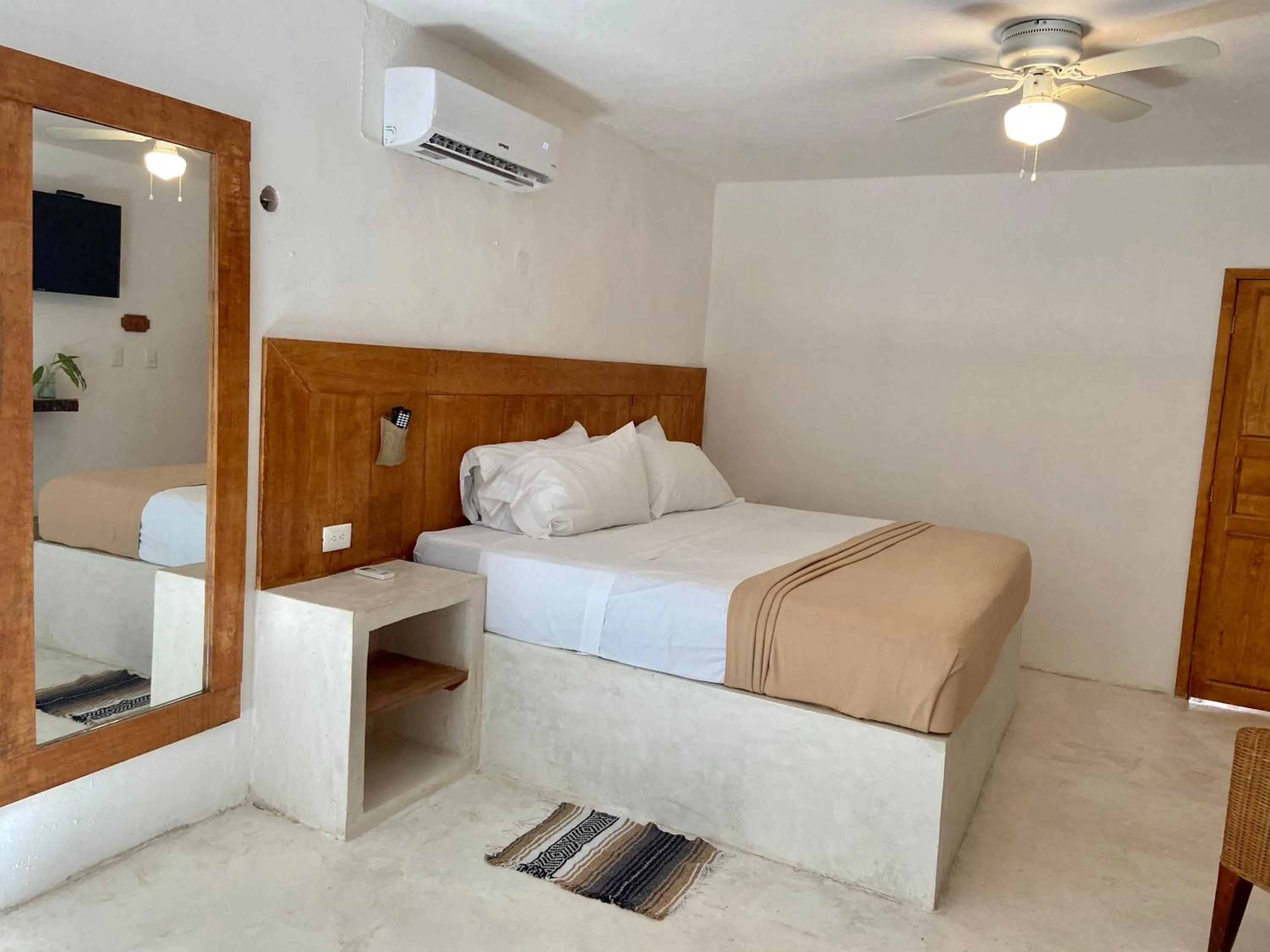 Bedroom, Bed in MIO Cancún Hotel Boutique