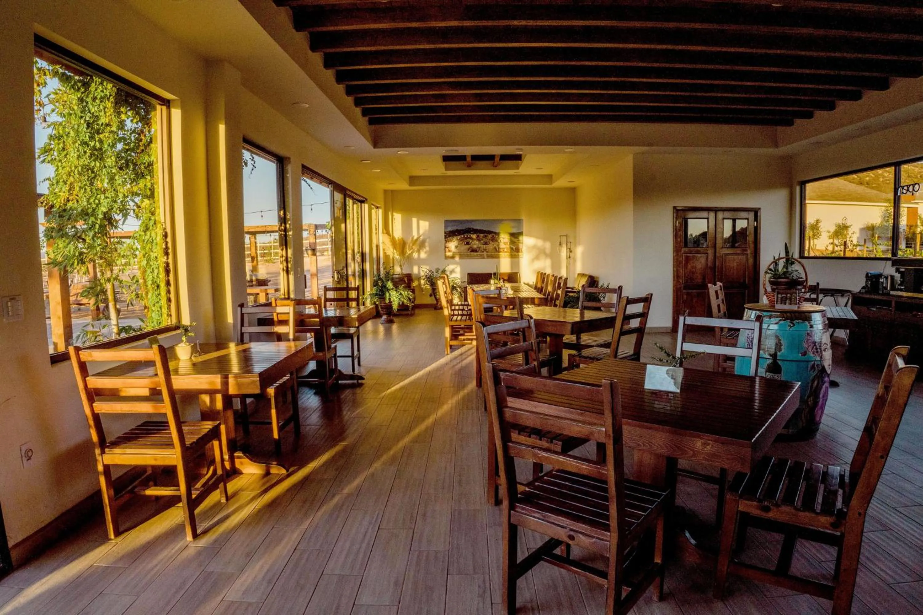Restaurant/places to eat in Entrevalle Hotel Boutique
