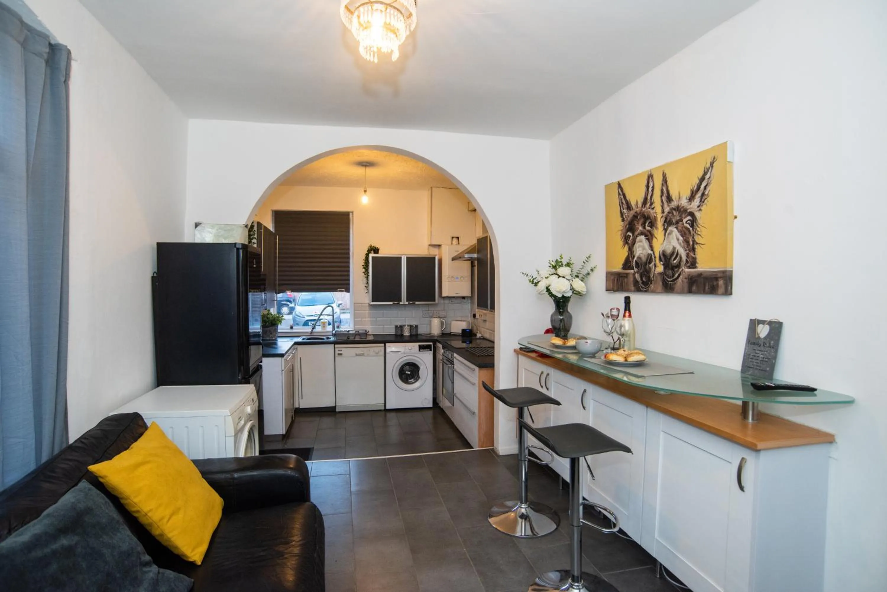 Kitchen or kitchenette in Bentley House with en-suites