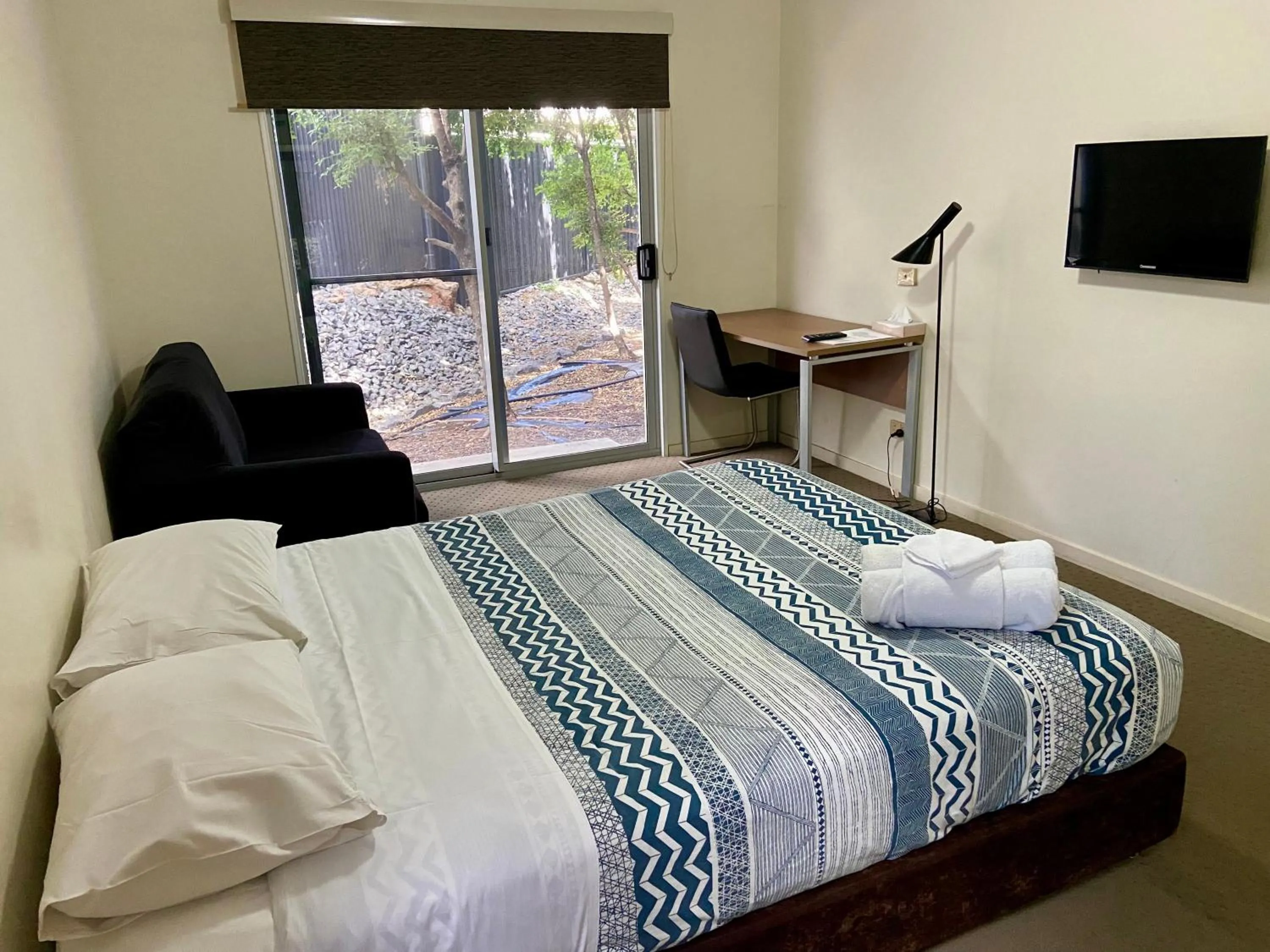 Bed in Black Rock Inn