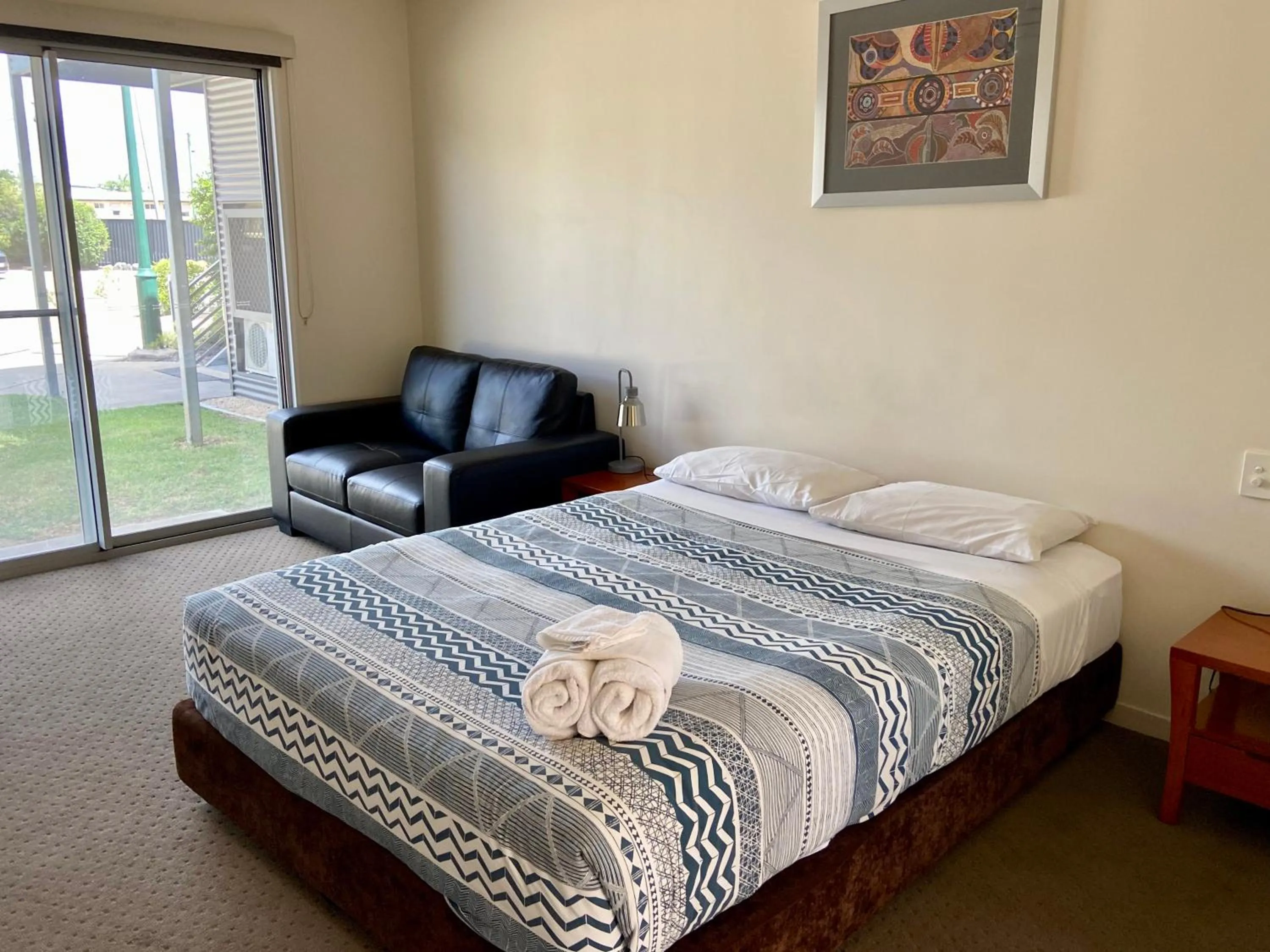 Bed in Black Rock Inn