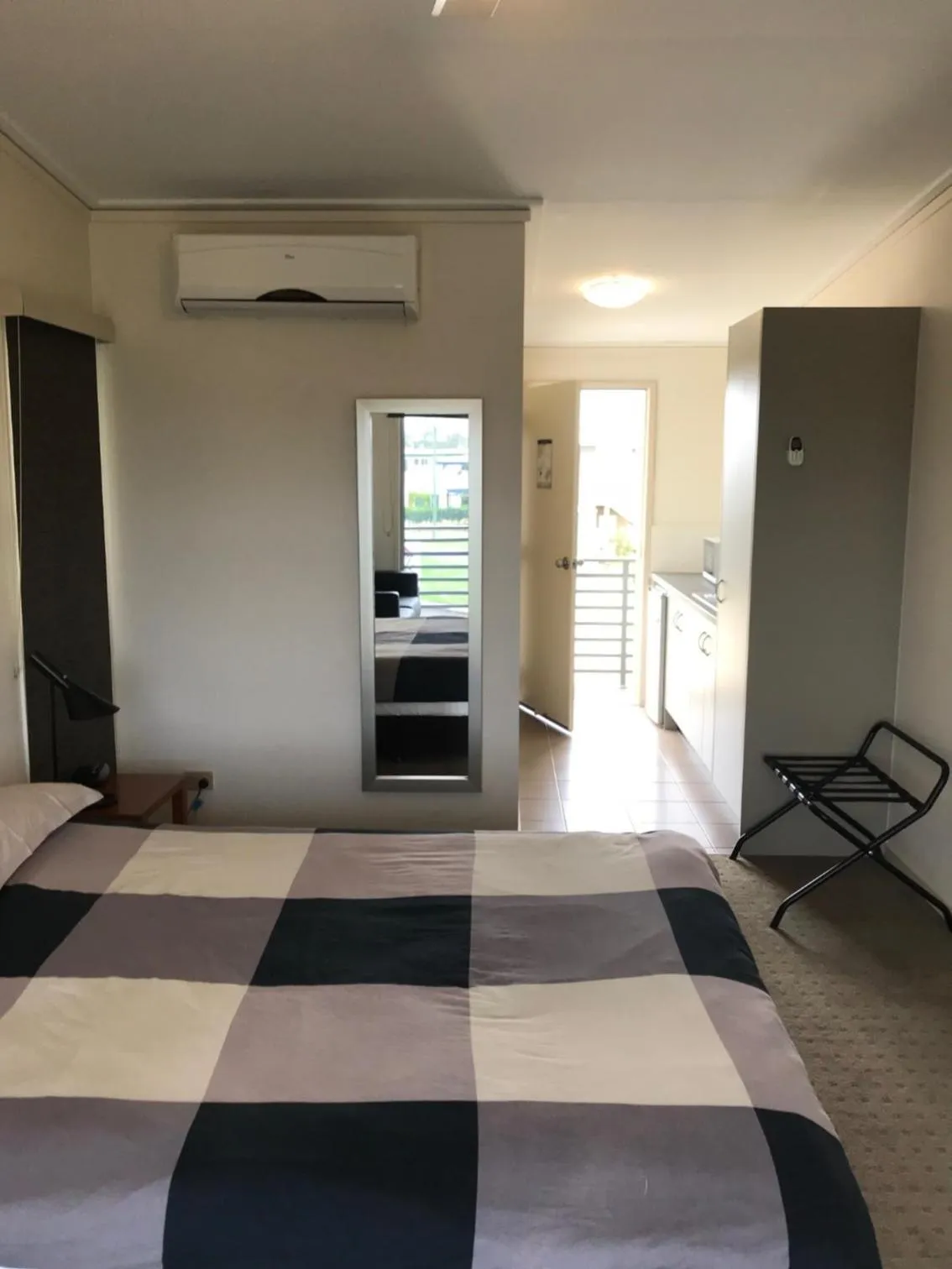 Bed in Black Rock Inn