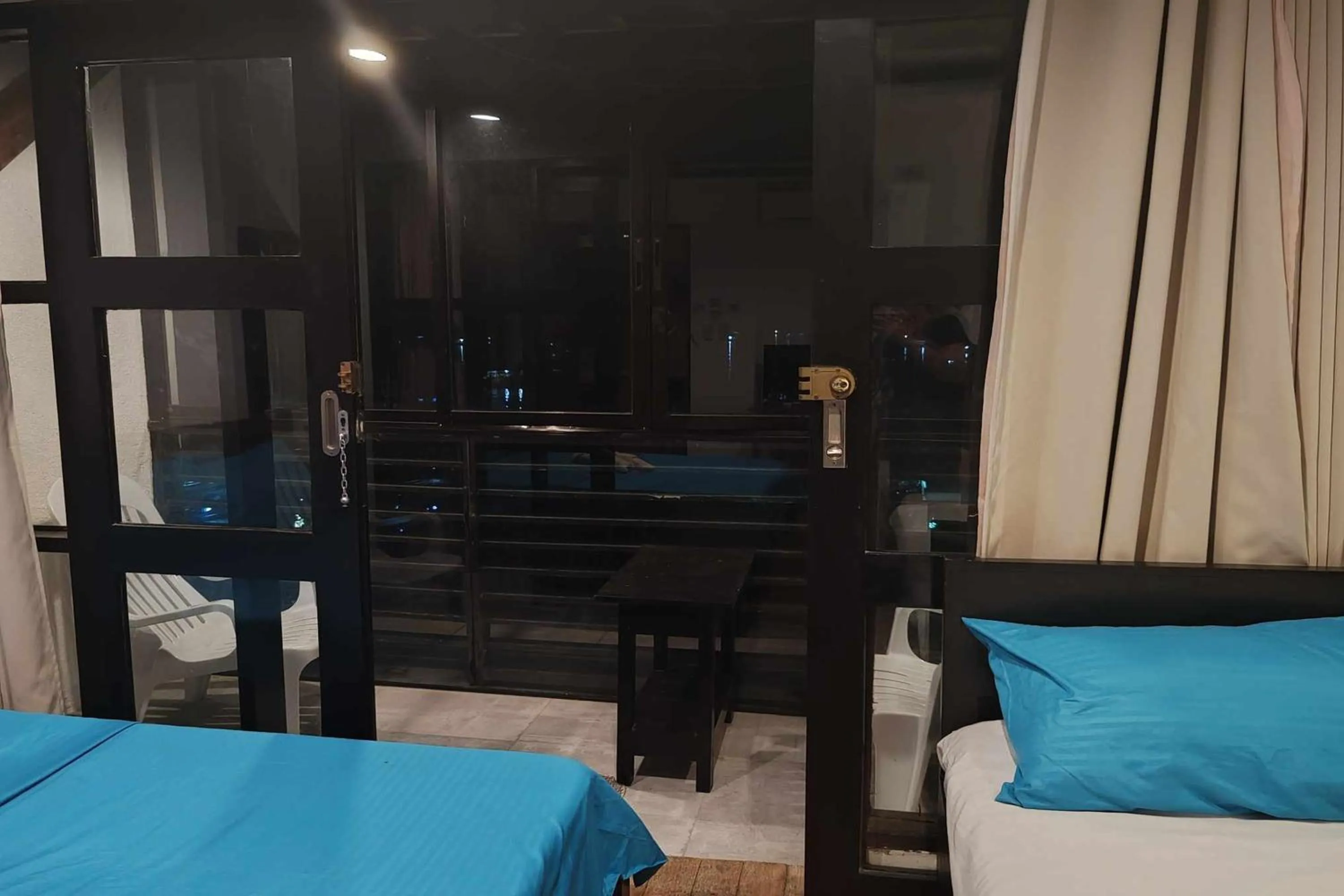 Photo of the whole room, Bed in A Place To Remember El Nido Palawan