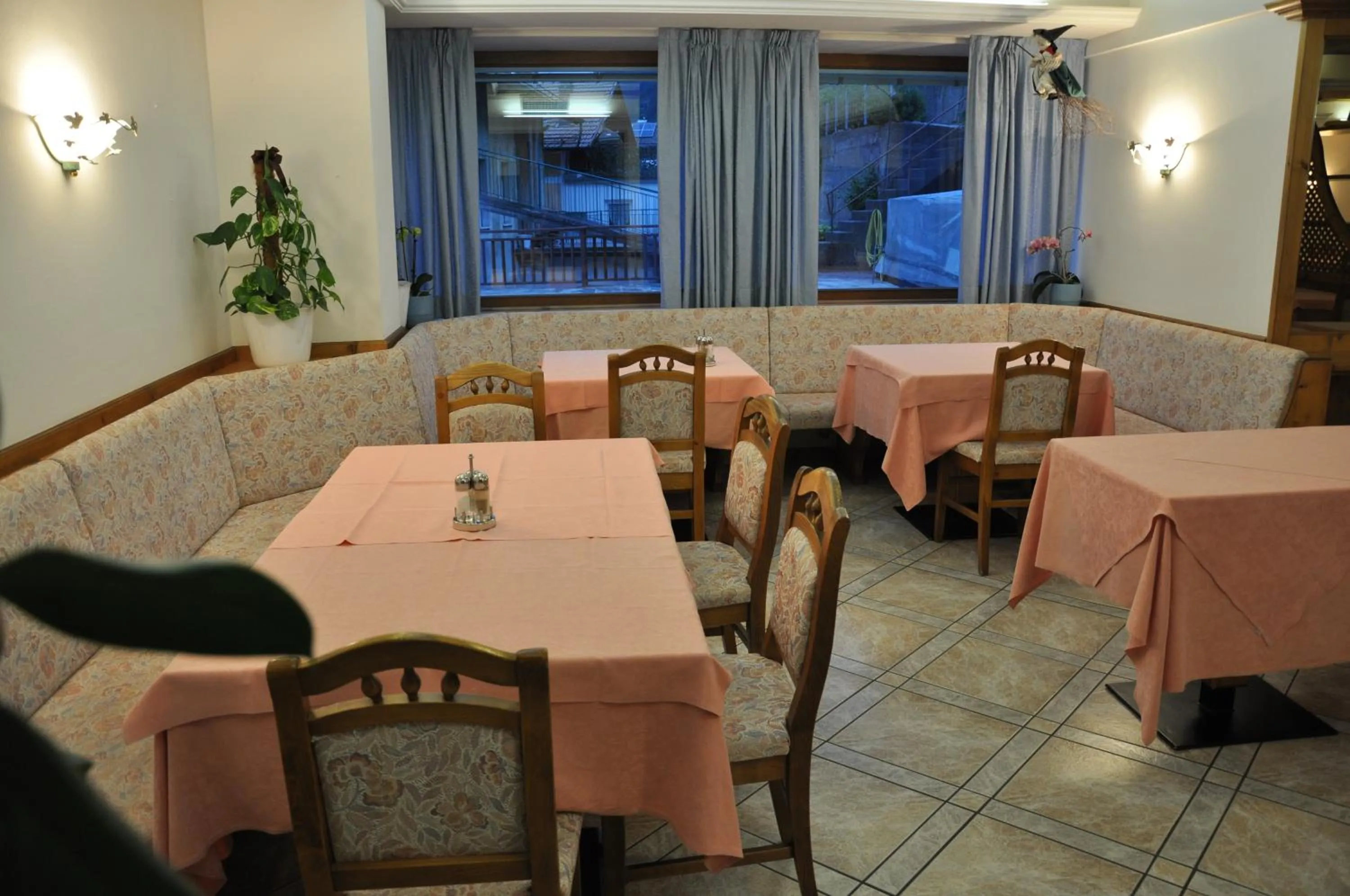 Restaurant/places to eat in Albergo Dolomiti
