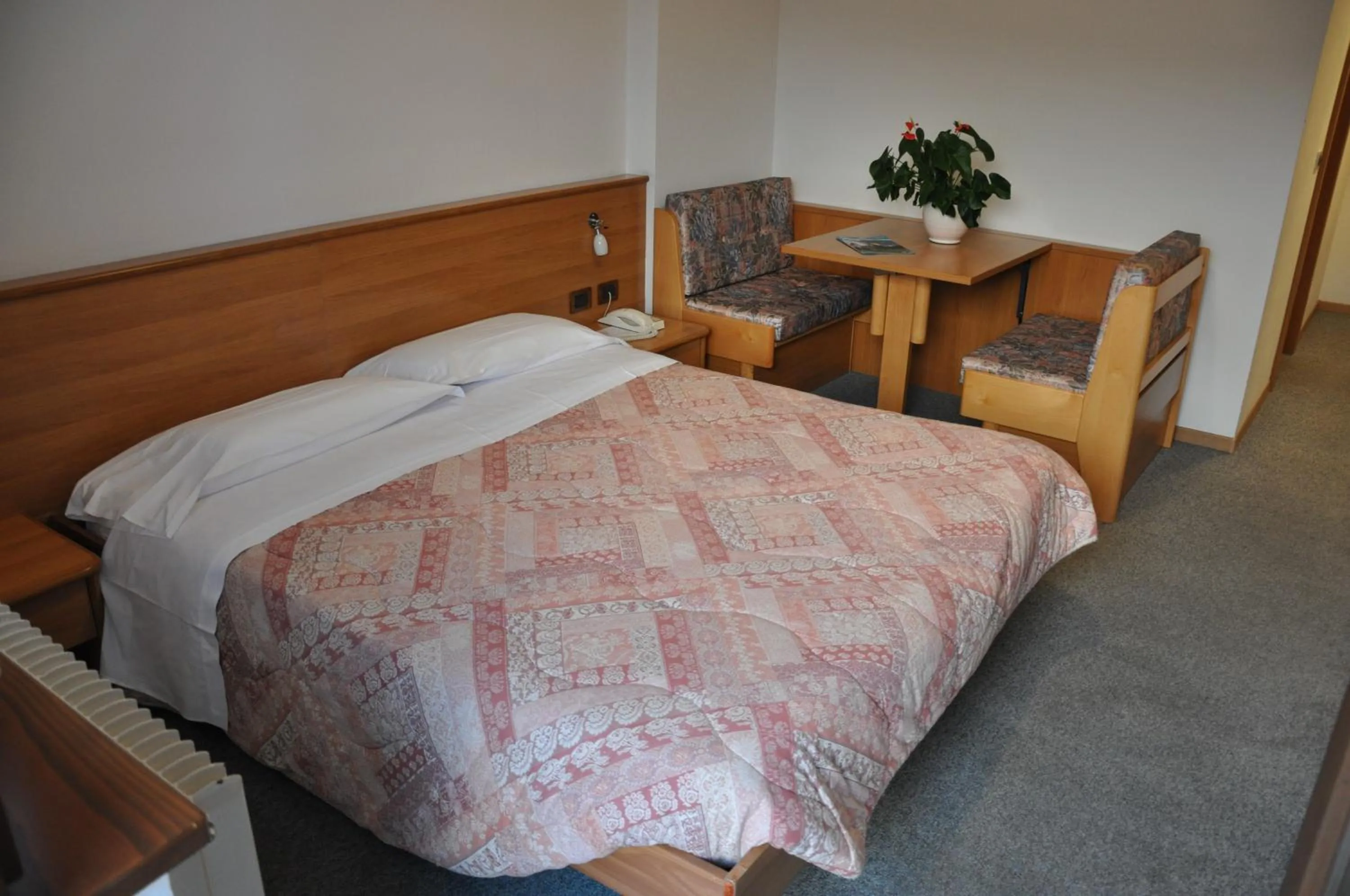 Bed in Albergo Dolomiti