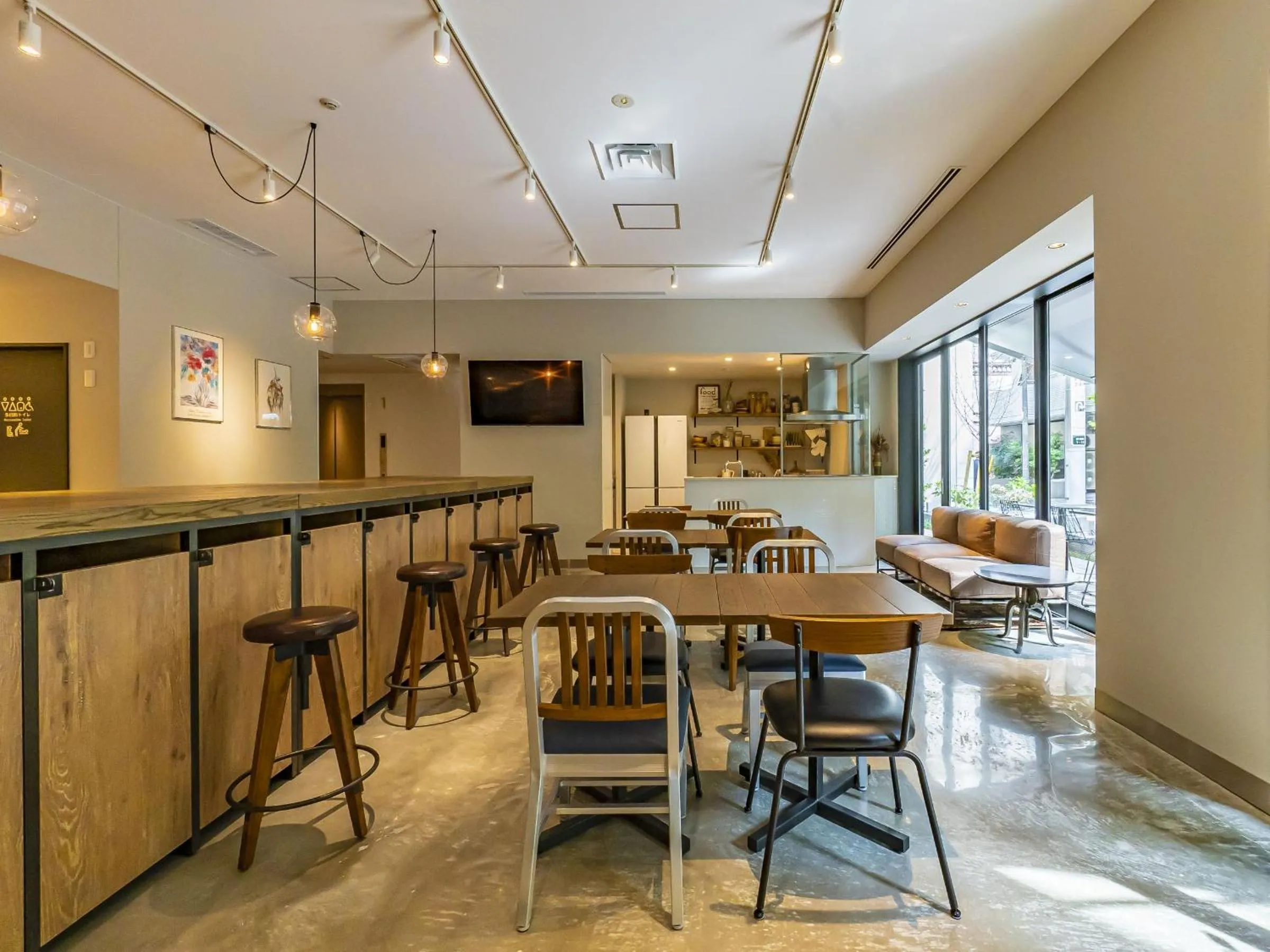 Lounge or bar in Bay Hotel Tokyo Hamamatsucho