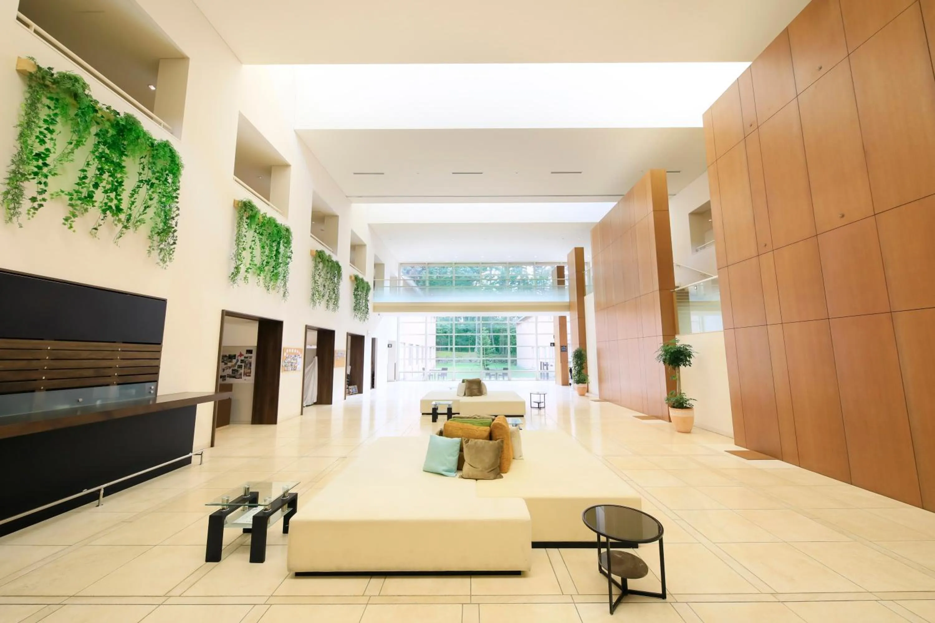 Lobby or reception in Yutorelo Tateshina Hotel with DOGS