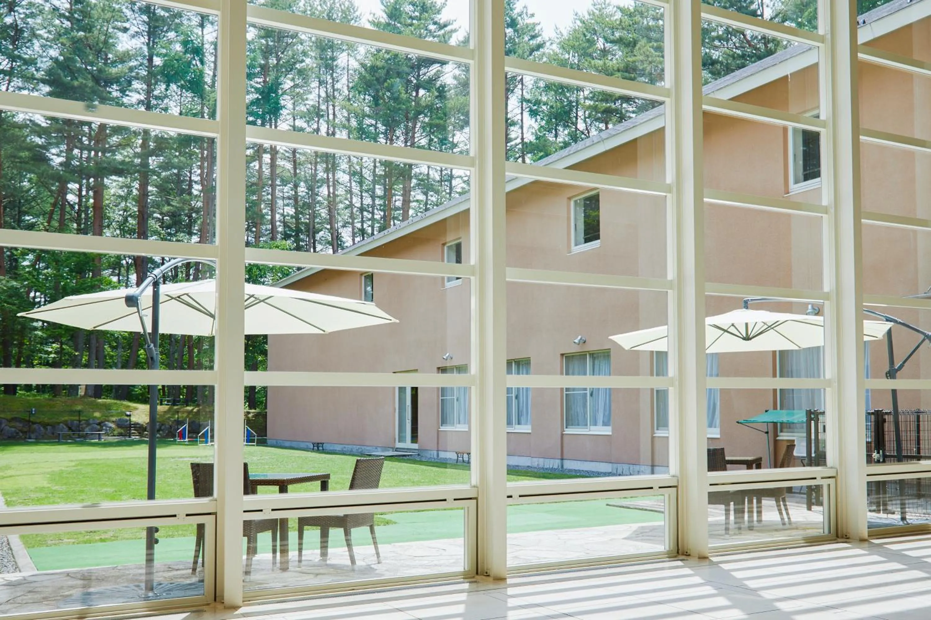 Lobby or reception in Yutorelo Tateshina Hotel with DOGS