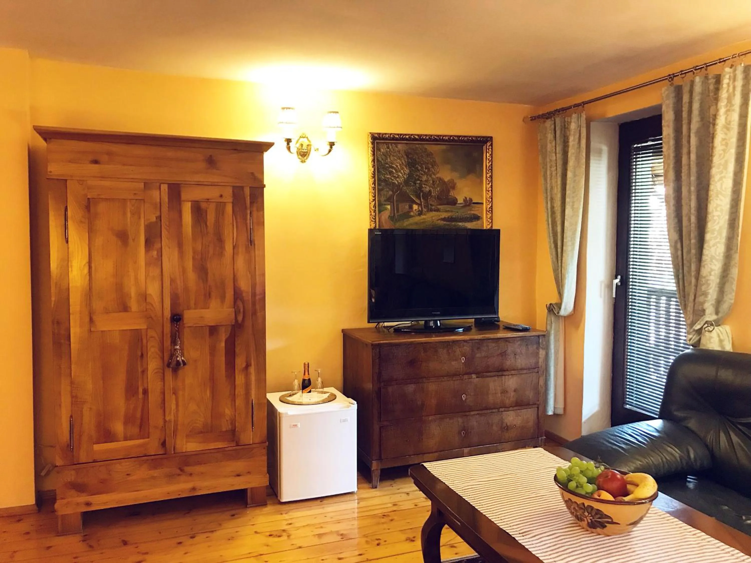 TV and multimedia in Dworek Adamski