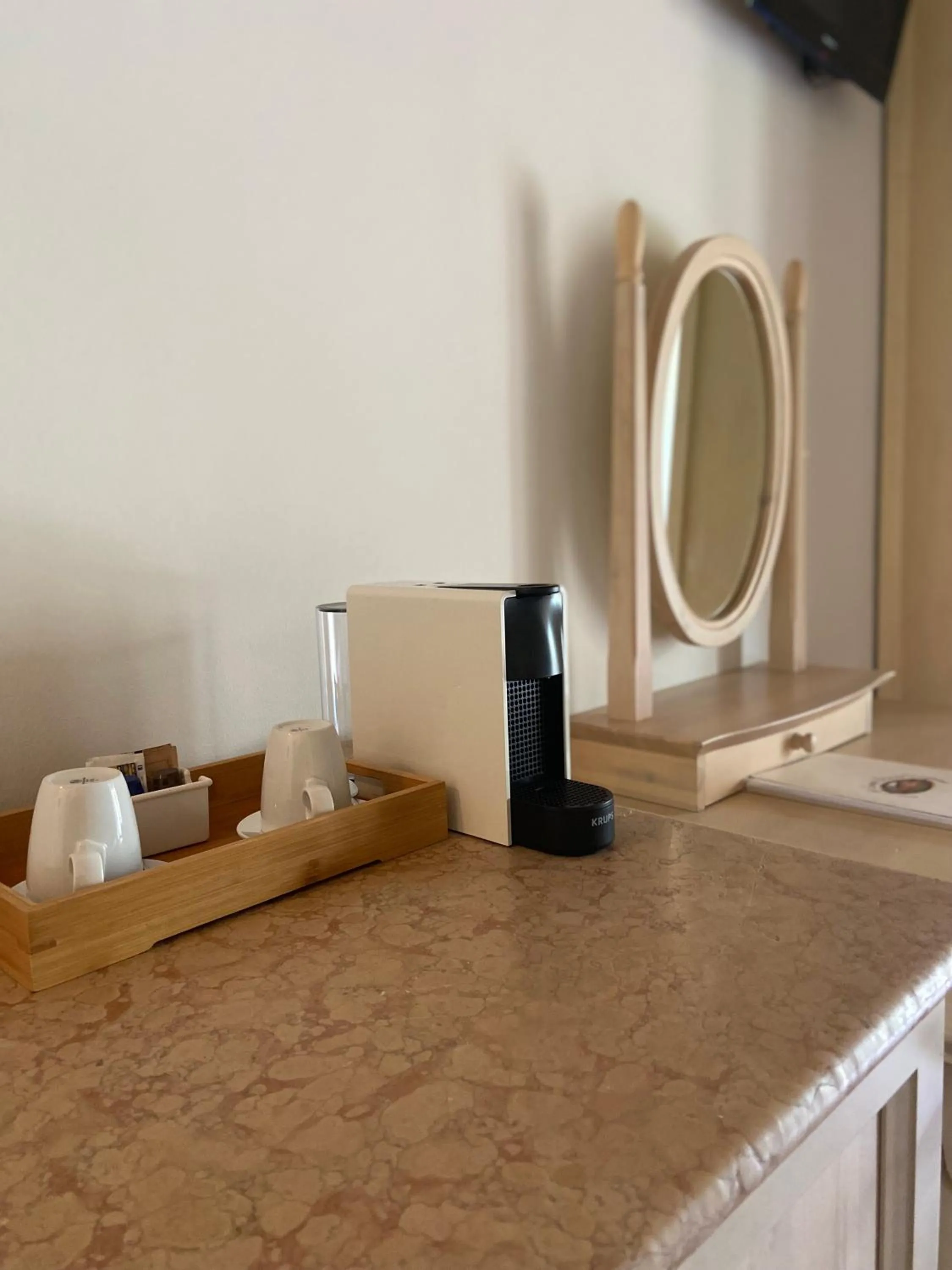 Coffee/tea facilities in Locanda Arizona