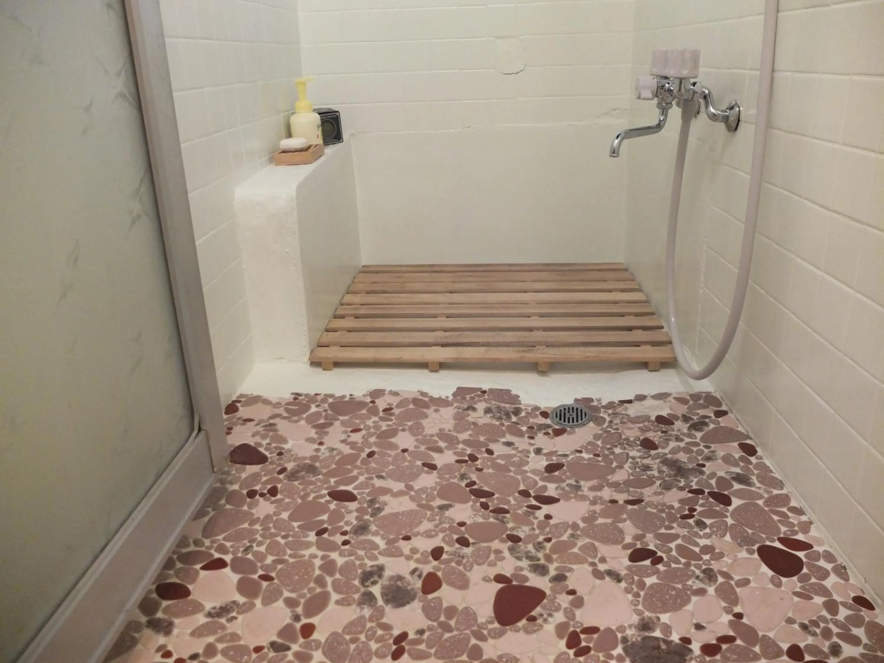 Bathroom in YOMOGI GUESTHOUSE