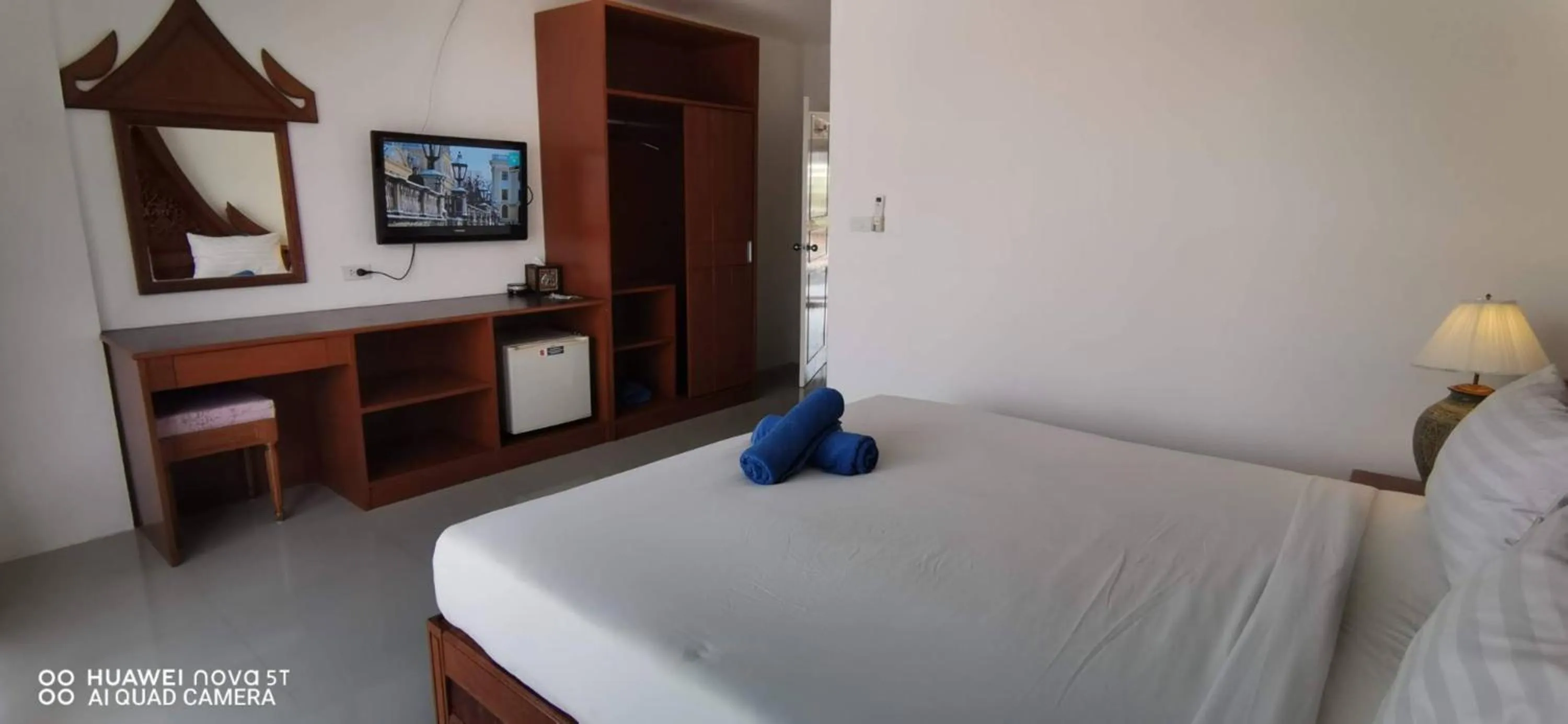 Photo of the whole room, Bed in Sure Guesthouse