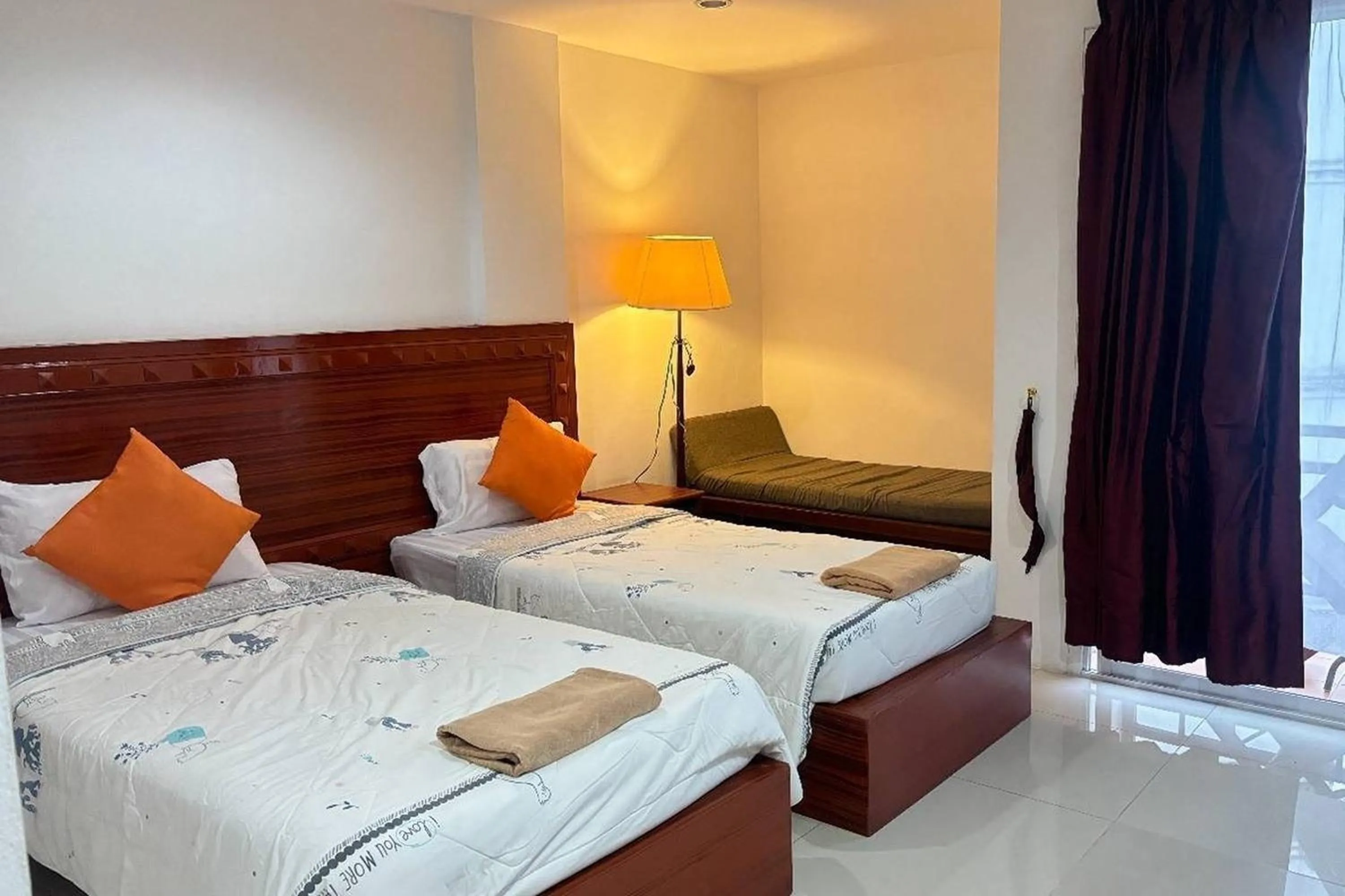 Bedroom, Bed in Sure Guesthouse