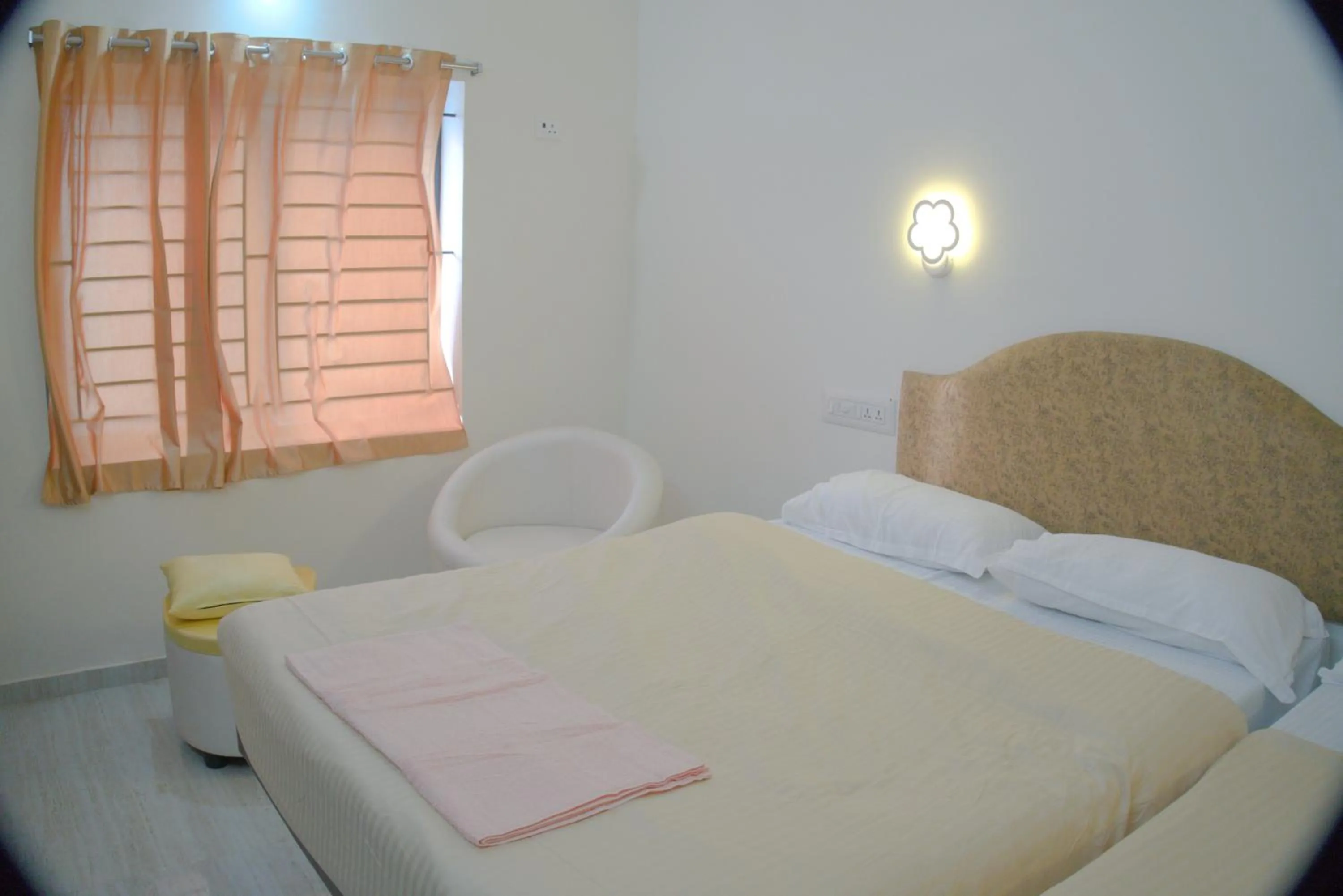 Bed in Hotel Sunrise