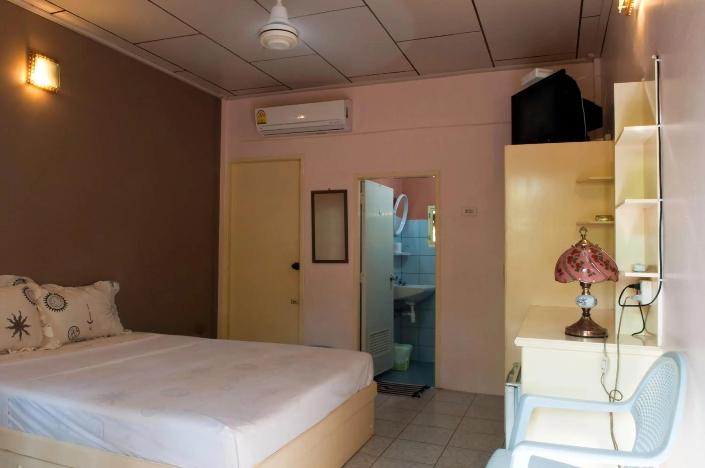 Bed in The Lost Resort