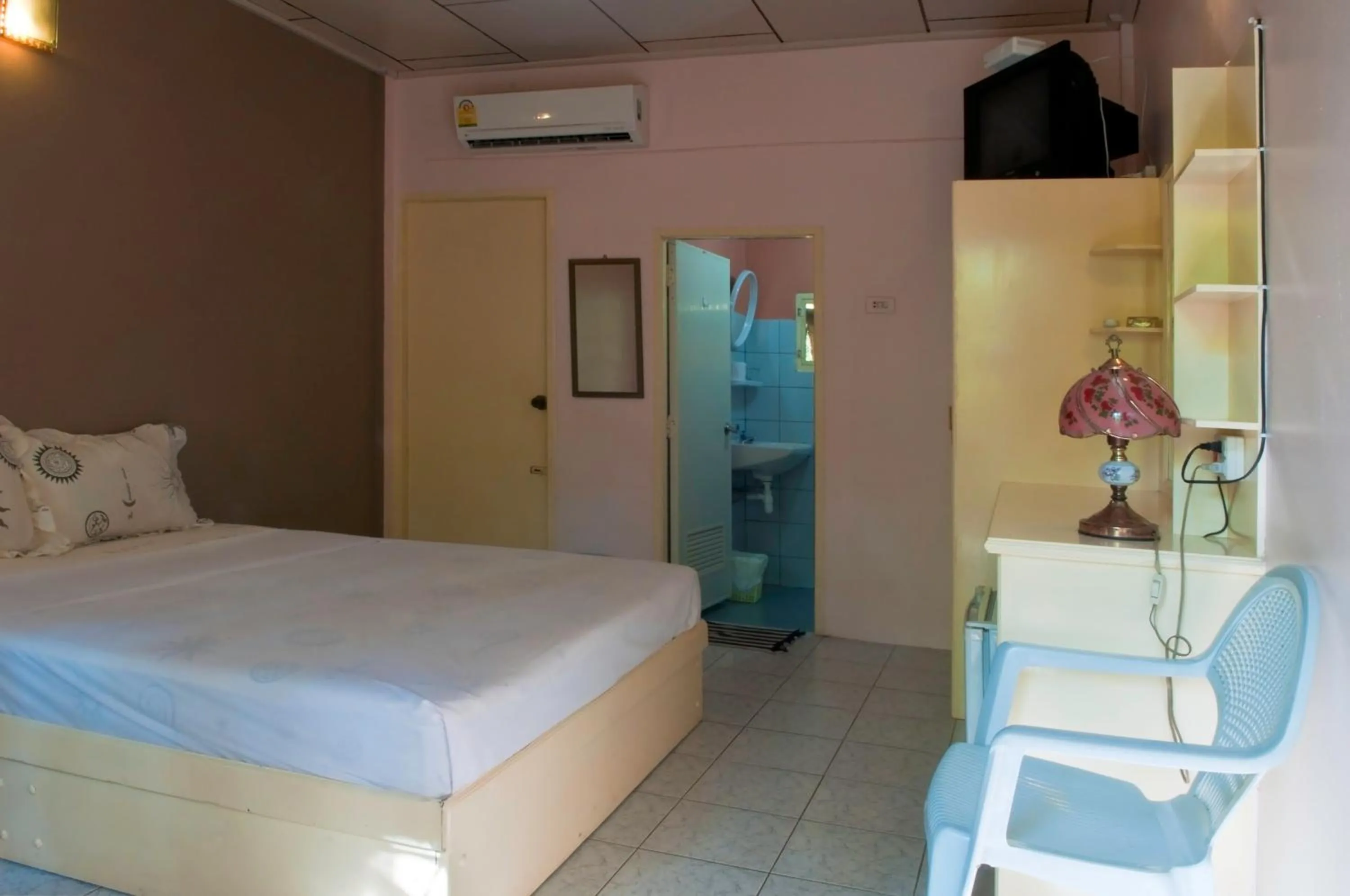 Bed in The Lost Resort