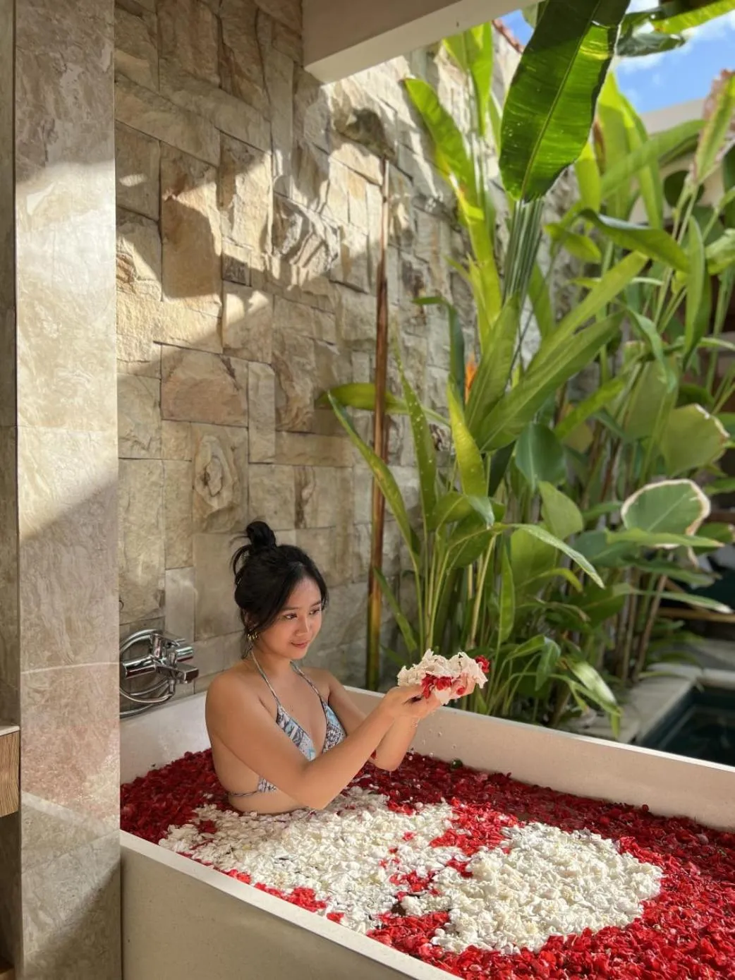 Bath in Danka Villa Sanur