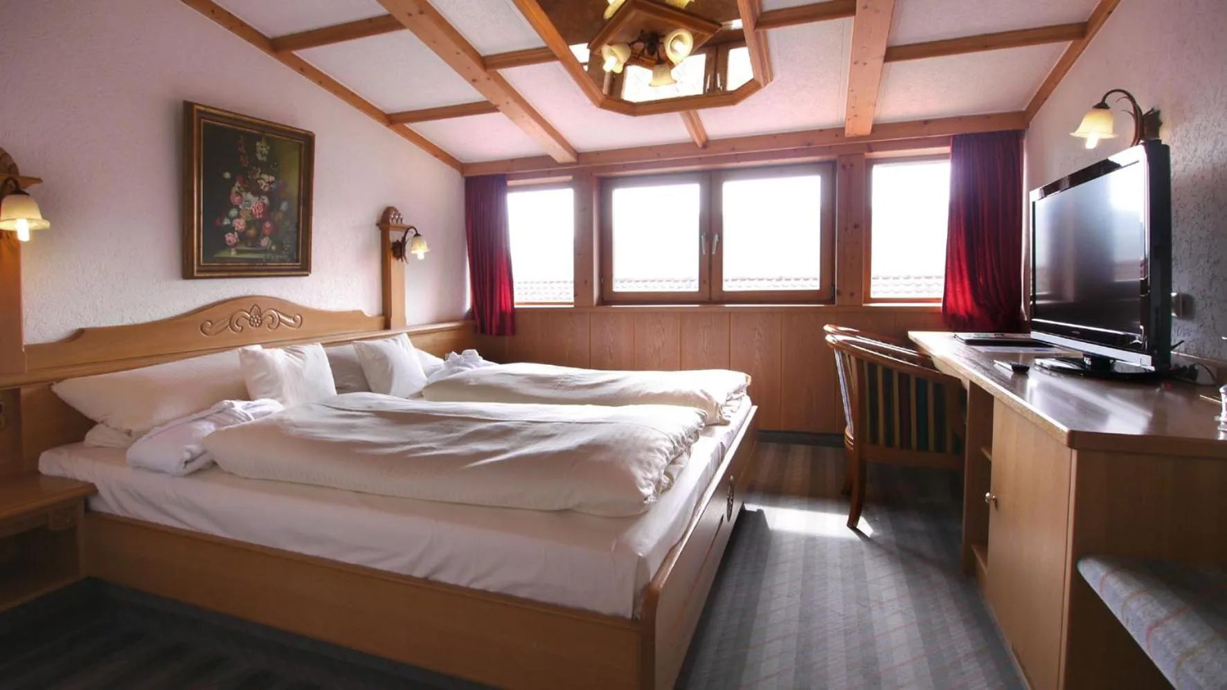 Photo of the whole room, Bed in Wellness Hotel Bayerischer Hof