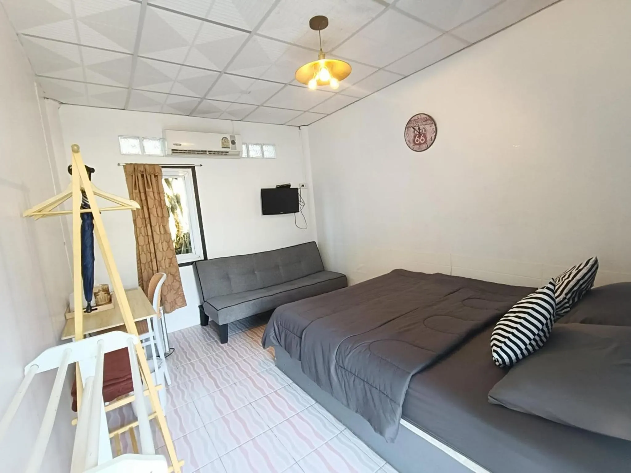 Bed in I-Talay Zone Sea