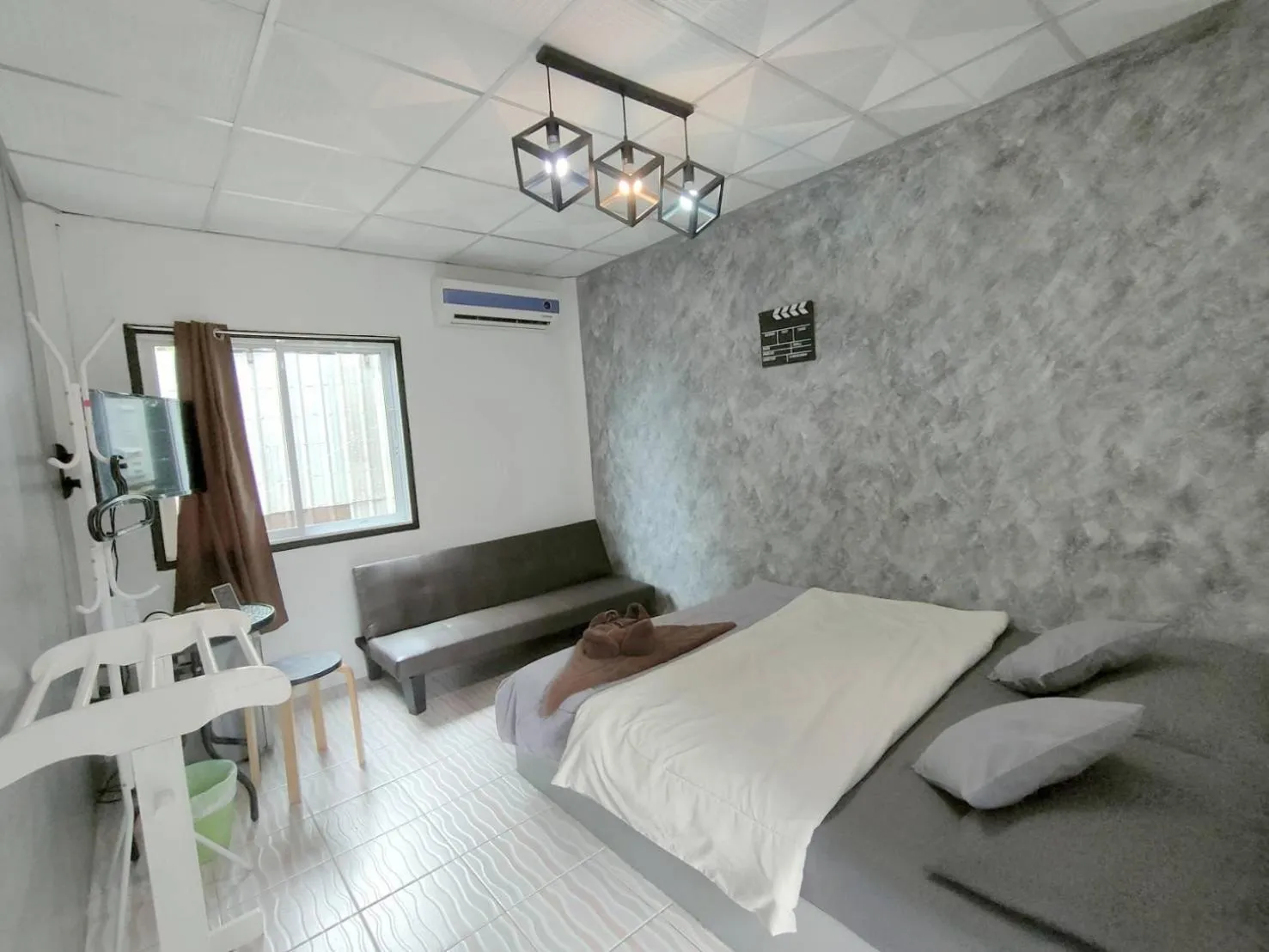 Bed in I-Talay Zone Sea