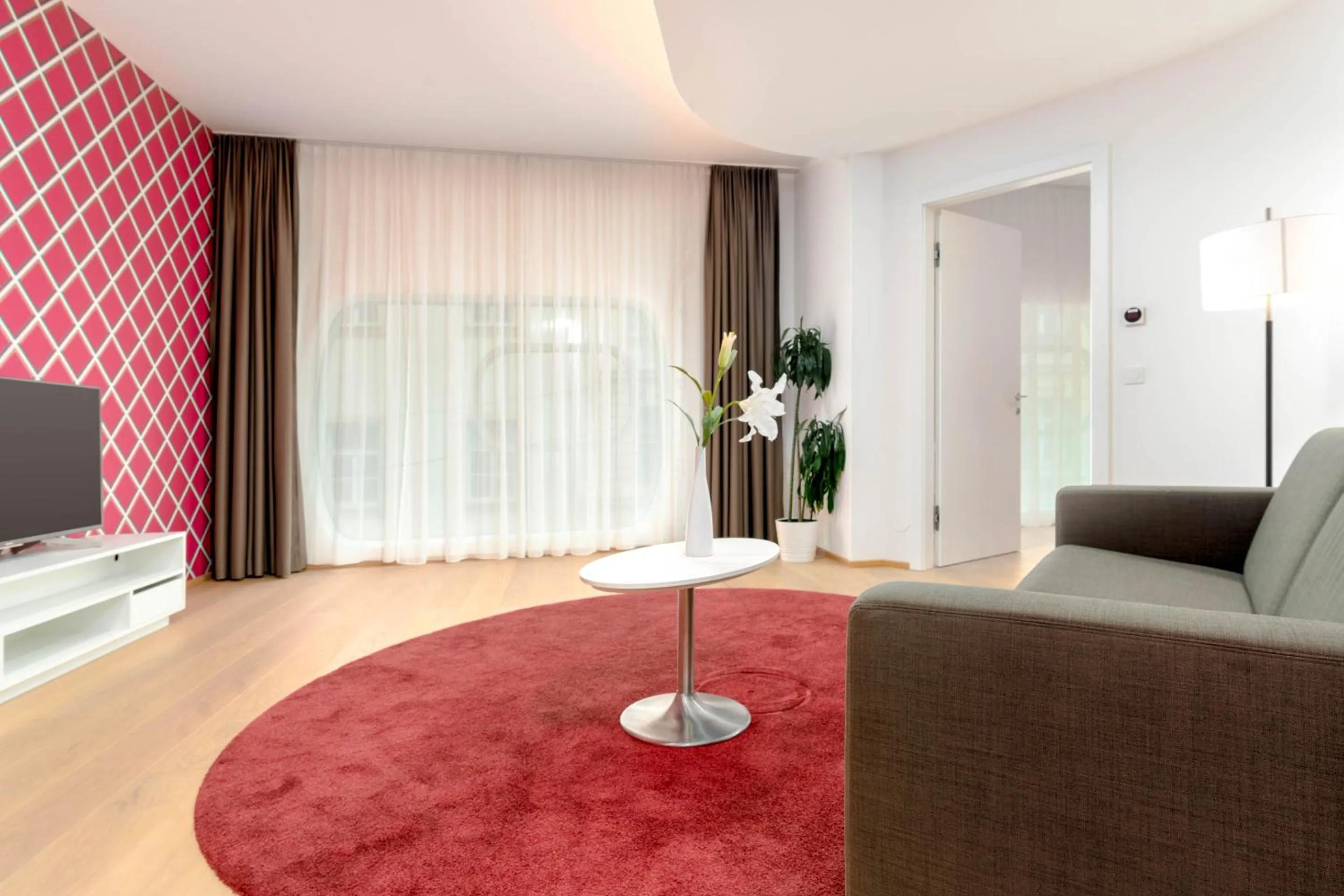 TV and multimedia in ARGOS Graz Serviced Apartments, kontaktlos mit Self Check-in