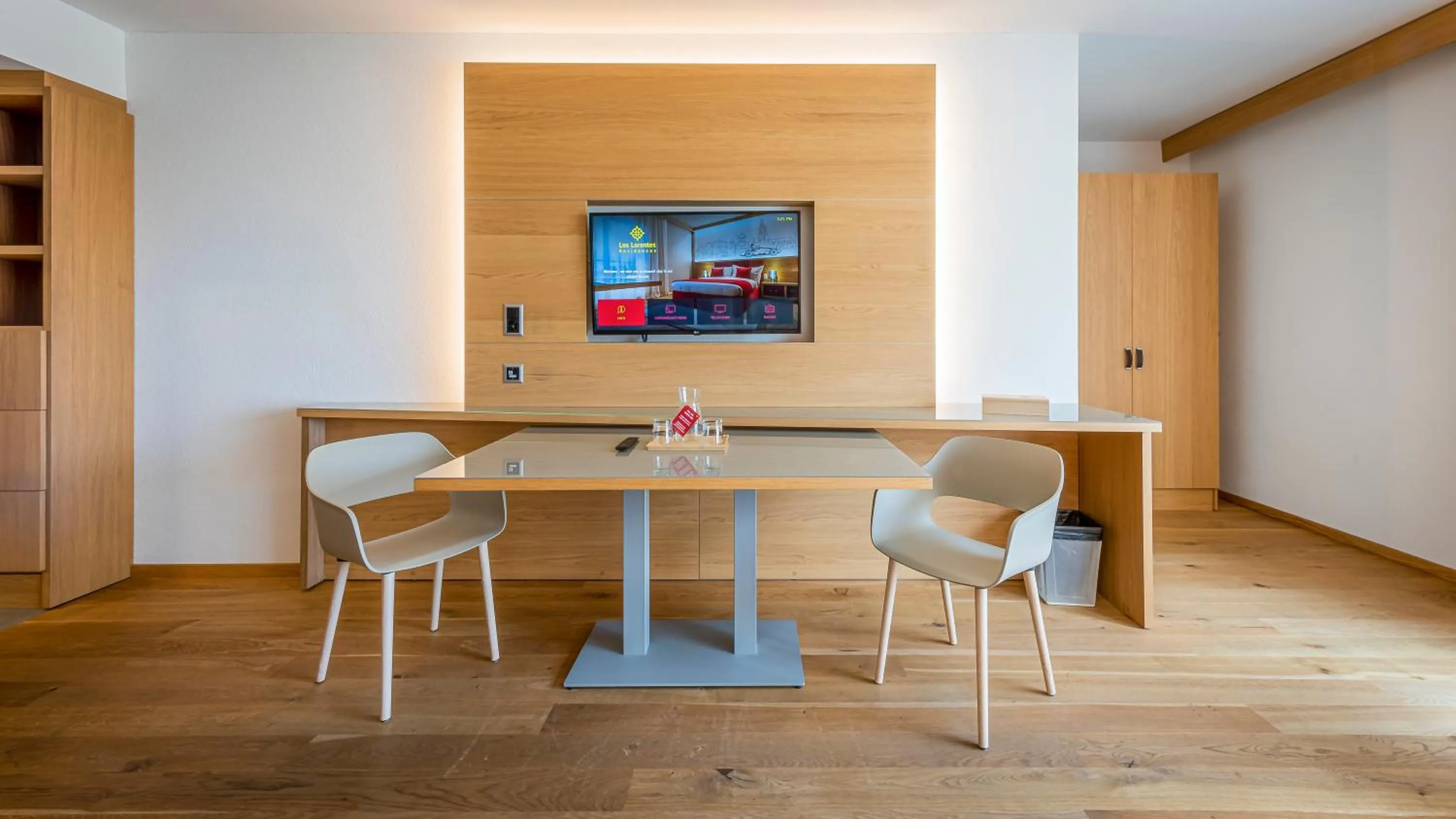 Living room in Los Lorentes Hotel Bern City